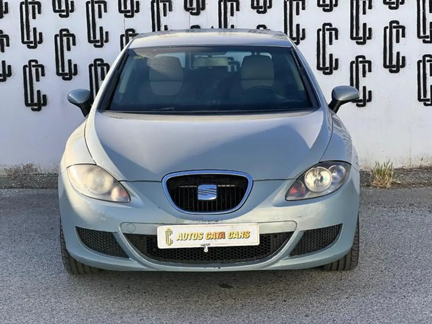 SEAT Leon 1.9TDI Reference Gris - 2