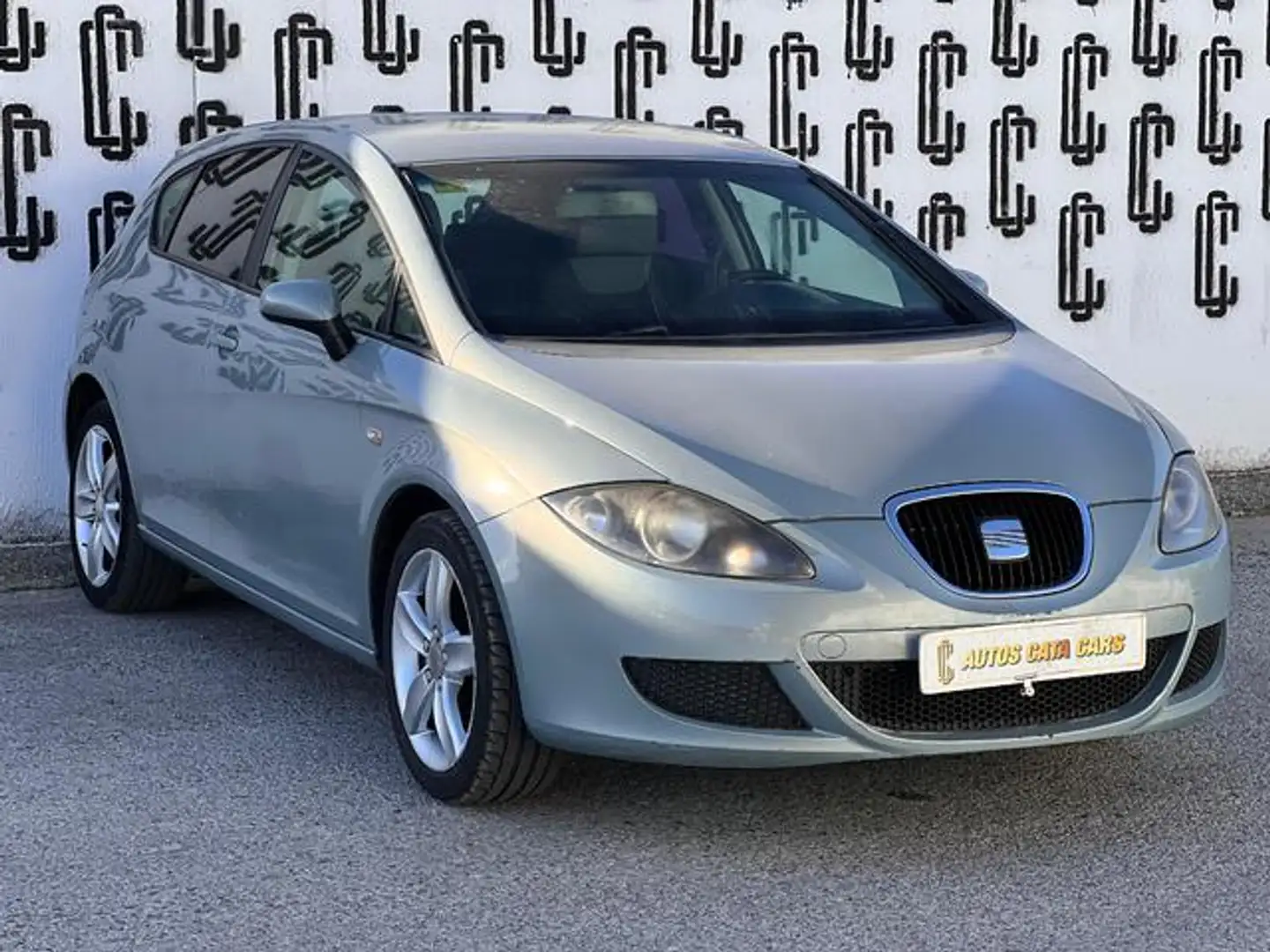 SEAT Leon 1.9TDI Reference Gris - 1