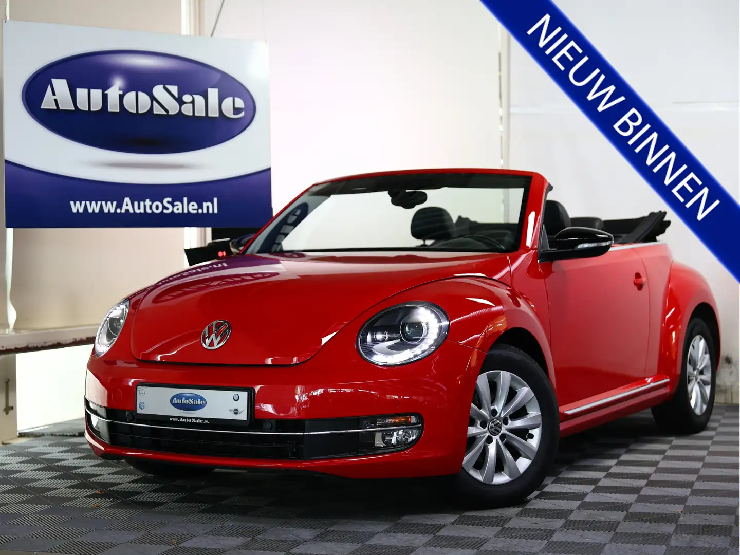 Volkswagen Beetle 1.2 TSI Design BlueMotion DSG PDC STOELVW CLIMA CR Rood - 1