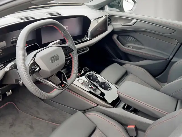 Audi A6 view 7