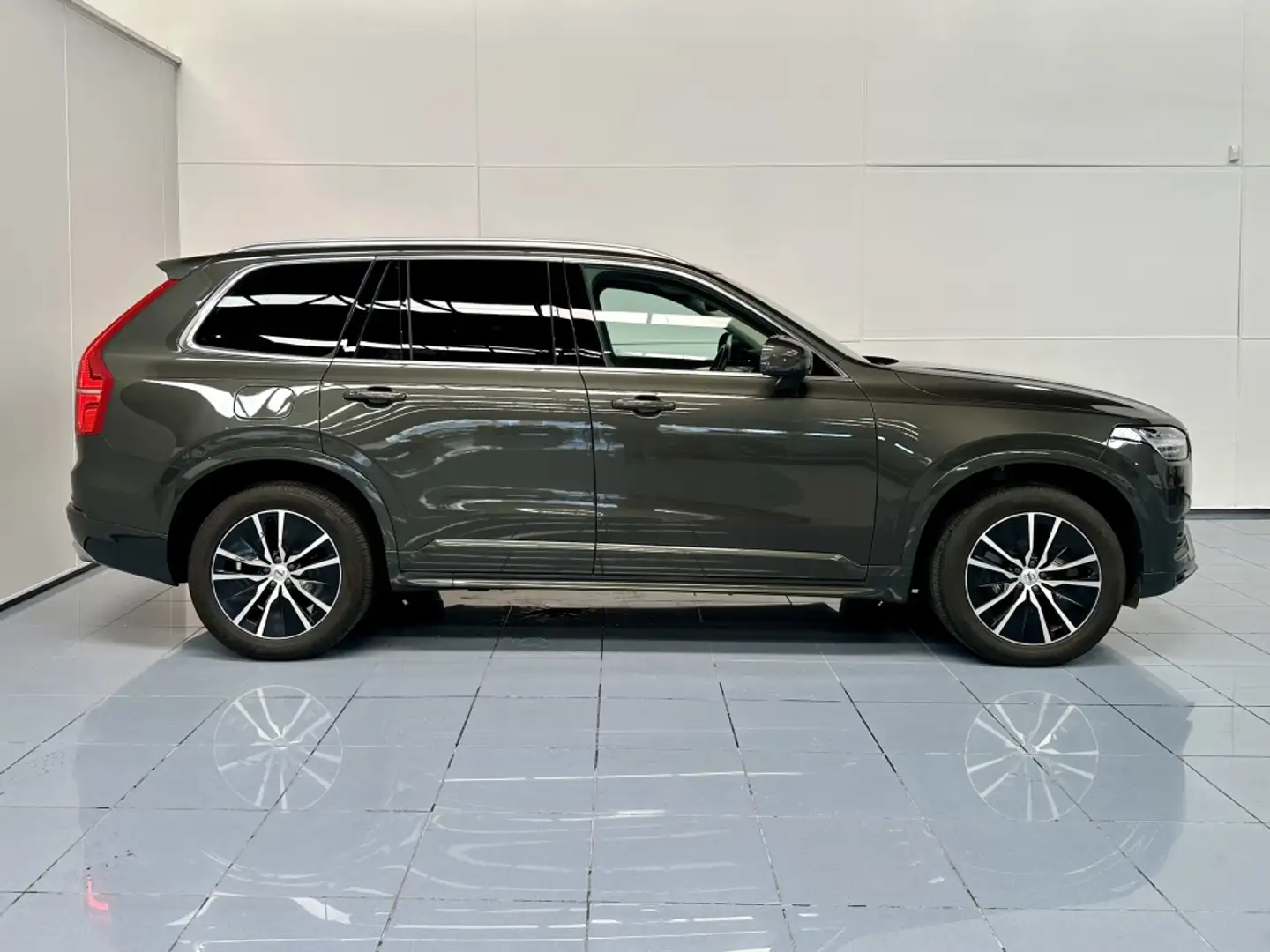 Volvo XC90 B5 Business Plus 7pl. AWD Aut. Gris - 2