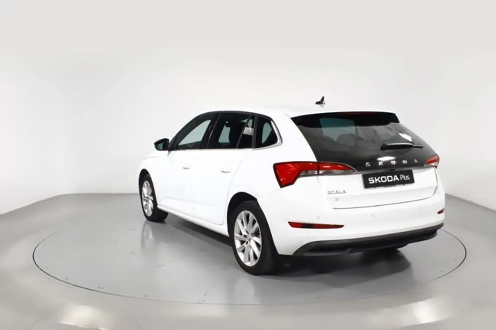 Skoda Scala 1.5 TSI Style DSG 110kW Blanco - 2