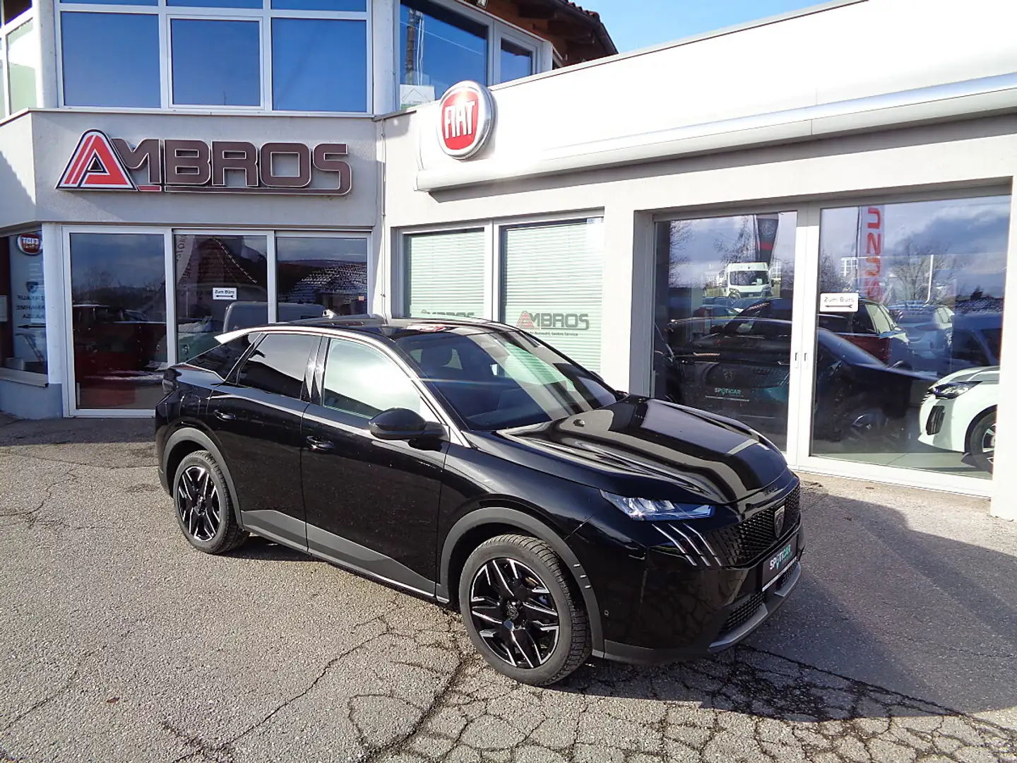 Peugeot 3008 Hybrid 145 E-DCS6 Allure Aut. Schwarz - 1
