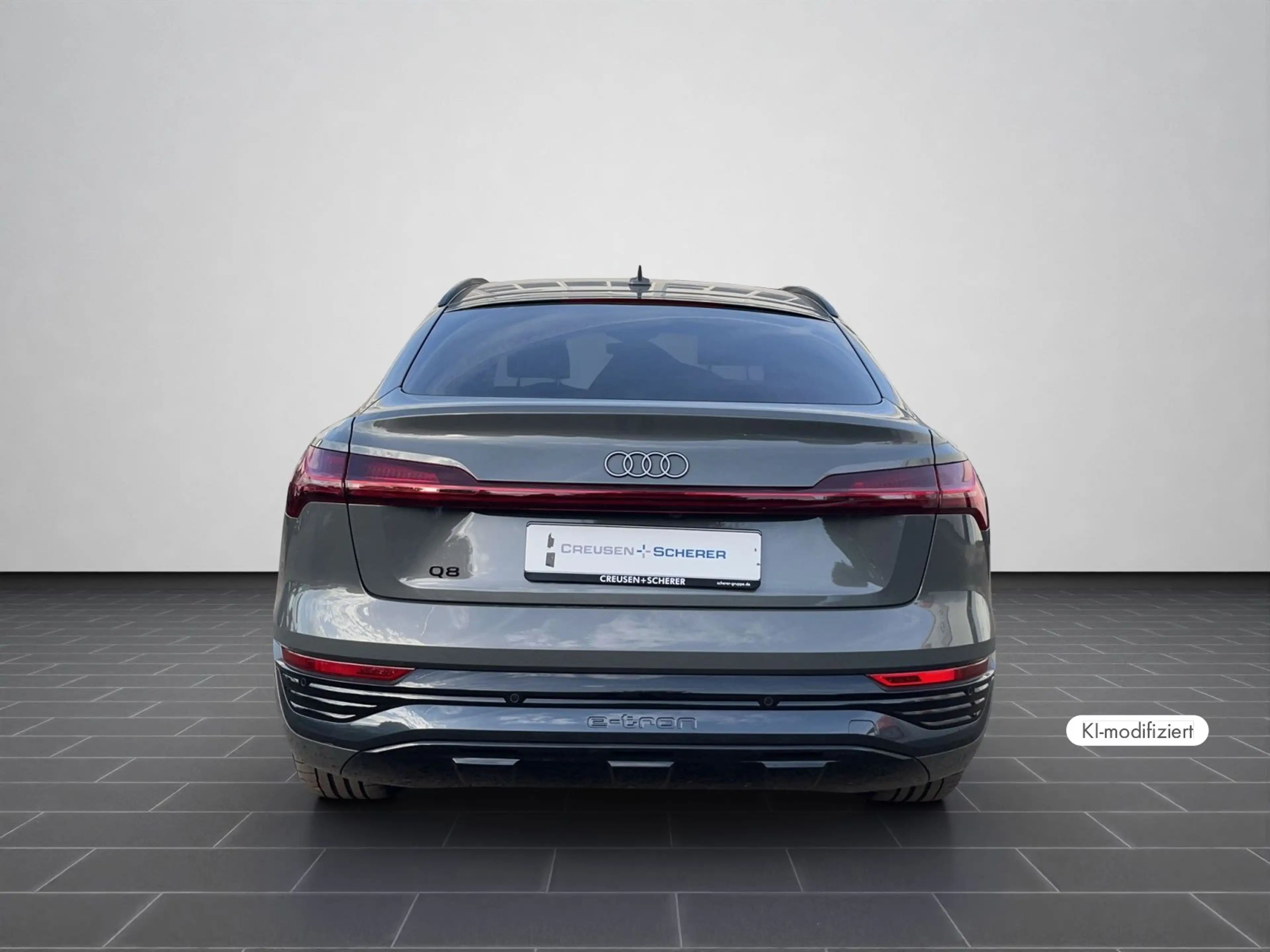 Audi Q8 e-tron Advanced 50 e-tron quattro 2 — photo 6