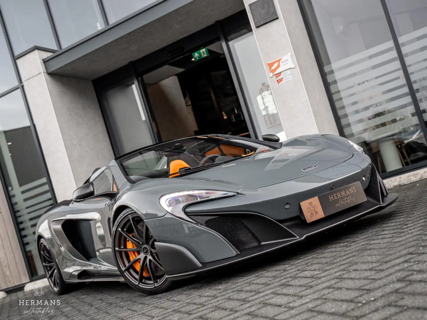 McLaren 675LT Spider 3.8 V8 / 1 of 500 / Club Sport Prof. / Lift Grau - 2