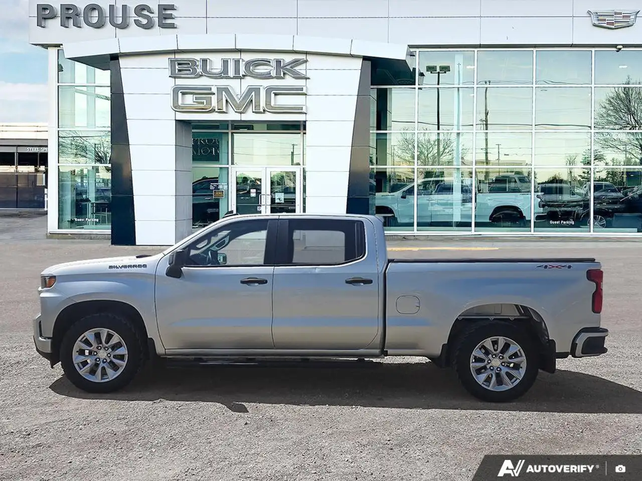 Chevrolet Silverado 1500 снимка Chevrolet Silverado 1500