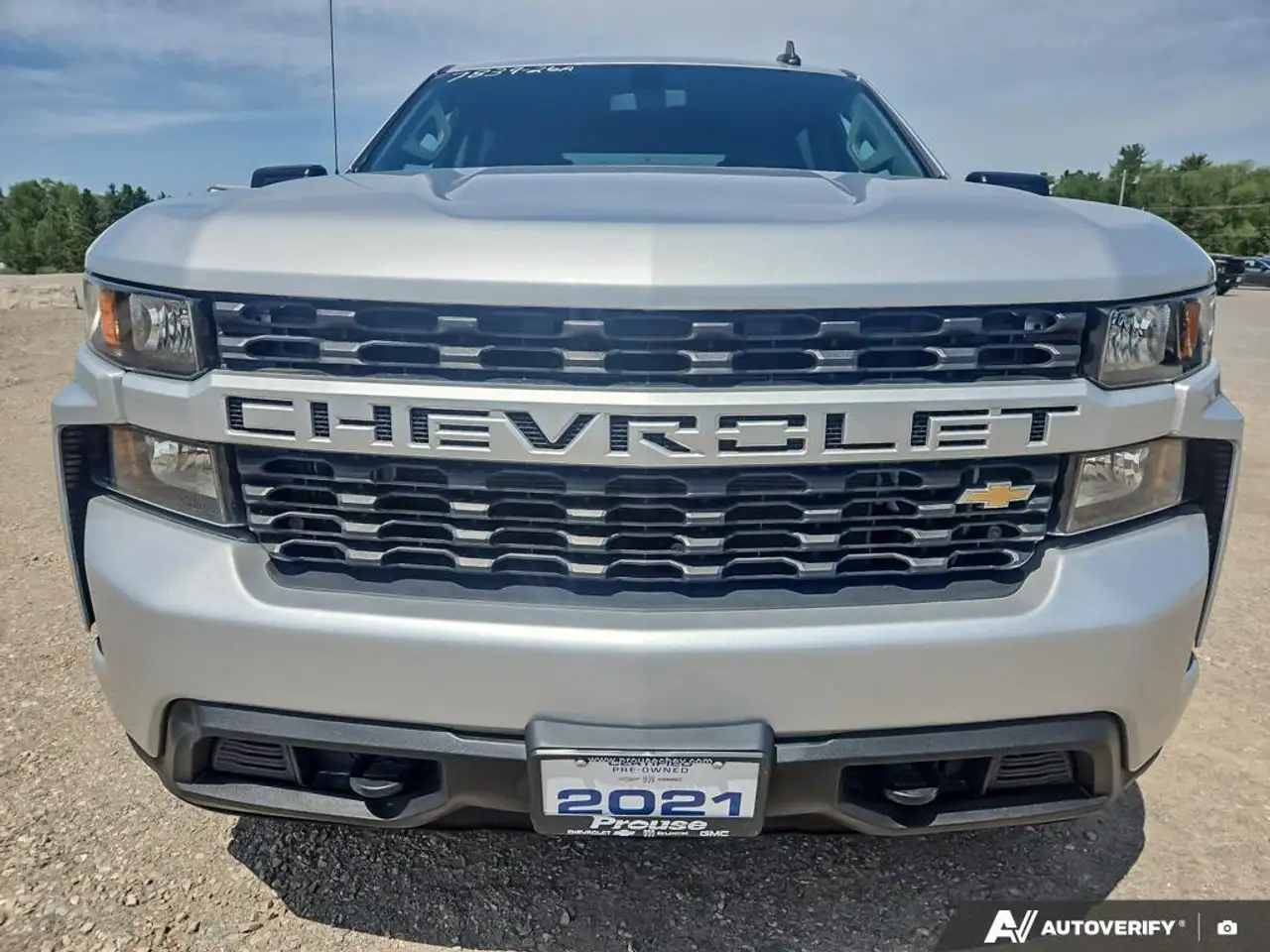 Chevrolet Silverado 1500 снимка Chevrolet Silverado 1500