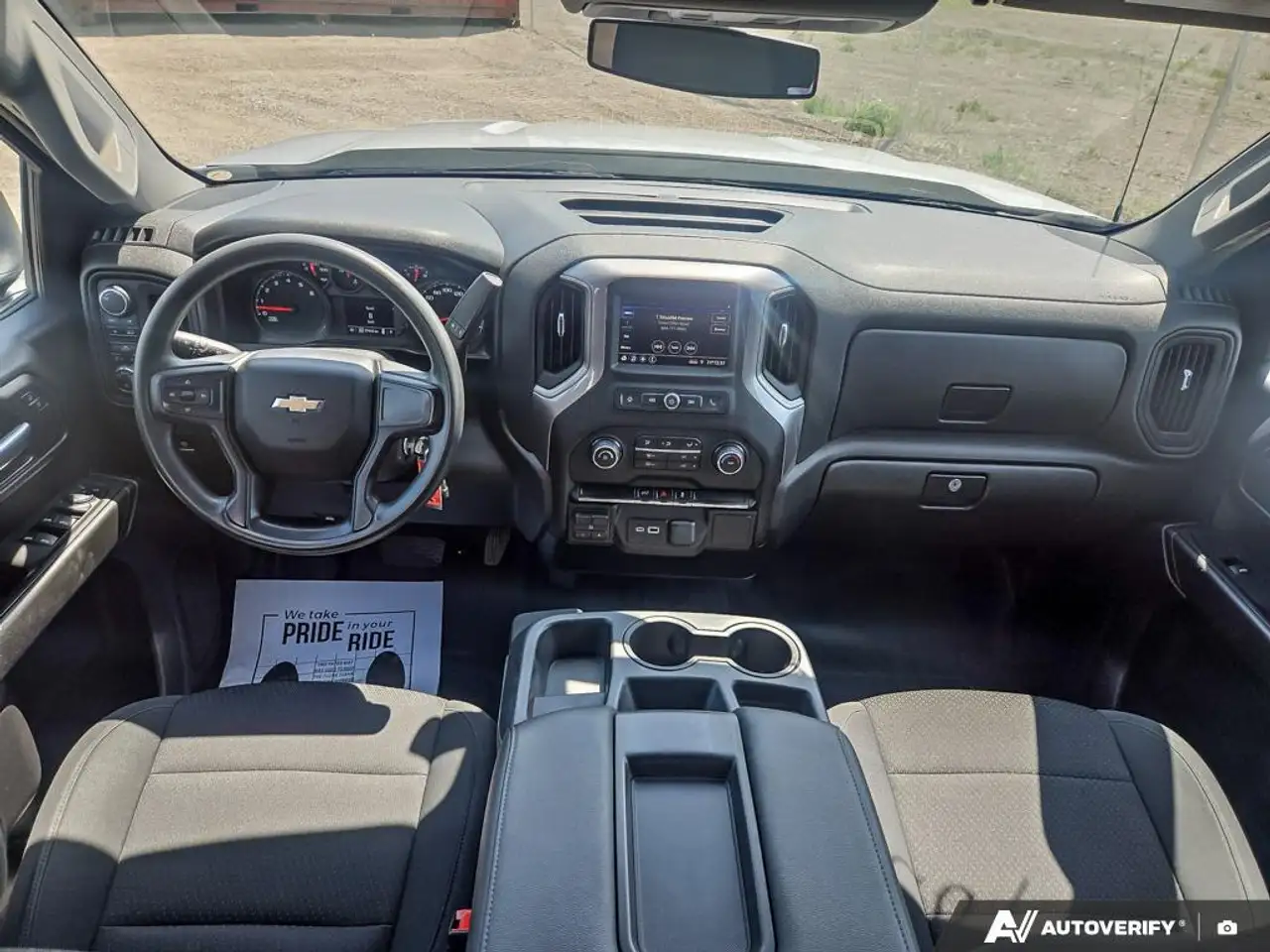 Chevrolet Silverado 1500 снимка Chevrolet Silverado 1500