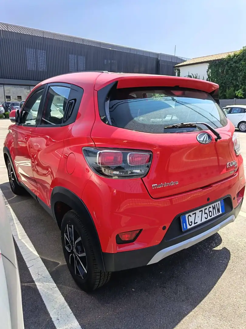 Mahindra KUV100 KUV100 1.2 K8 m-bifuel Rot - 2