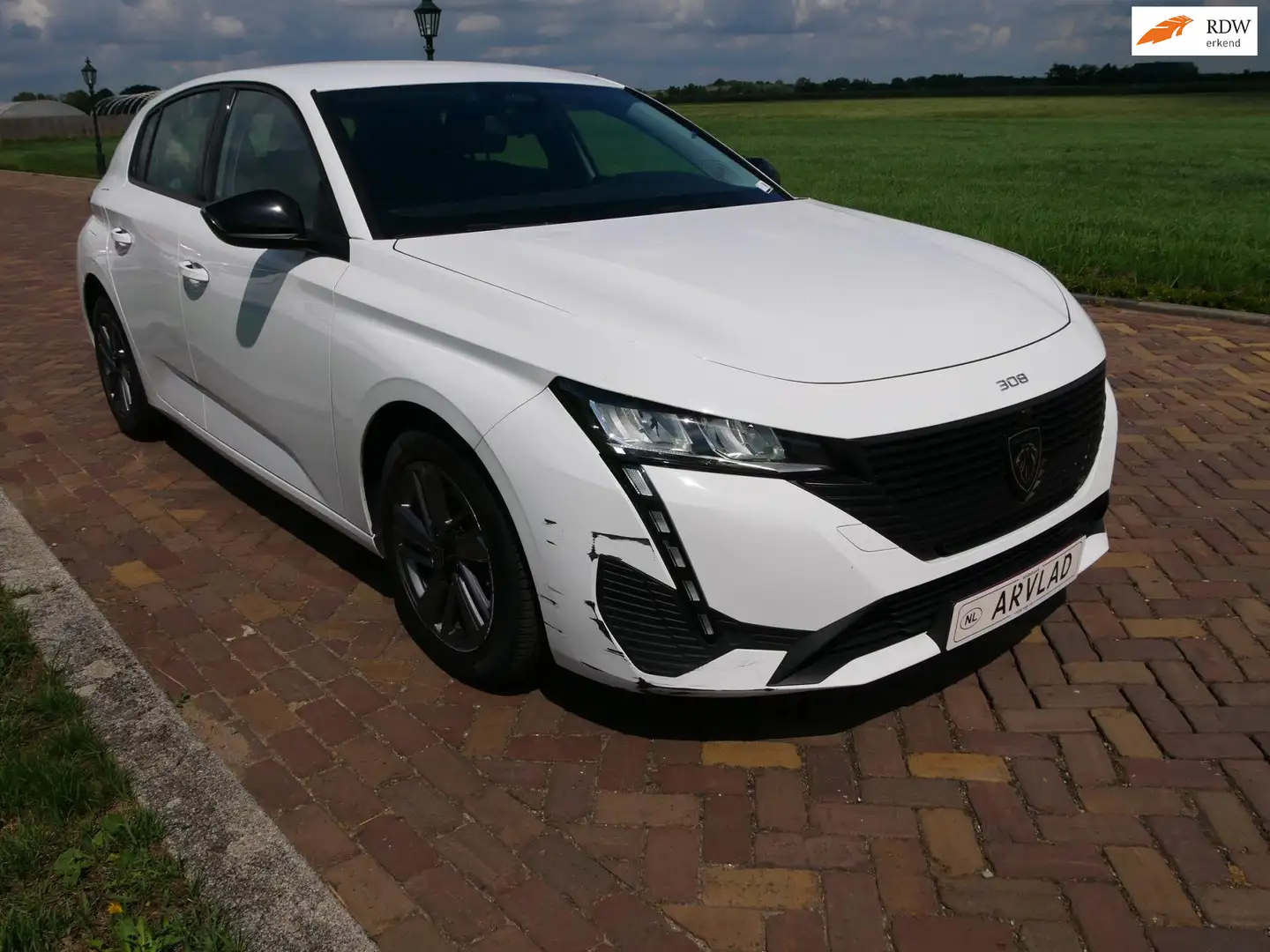 Peugeot 308 1.5 BlueHDi Active Pack AC NAVI ** 10499 NETTO ** Wit - 1