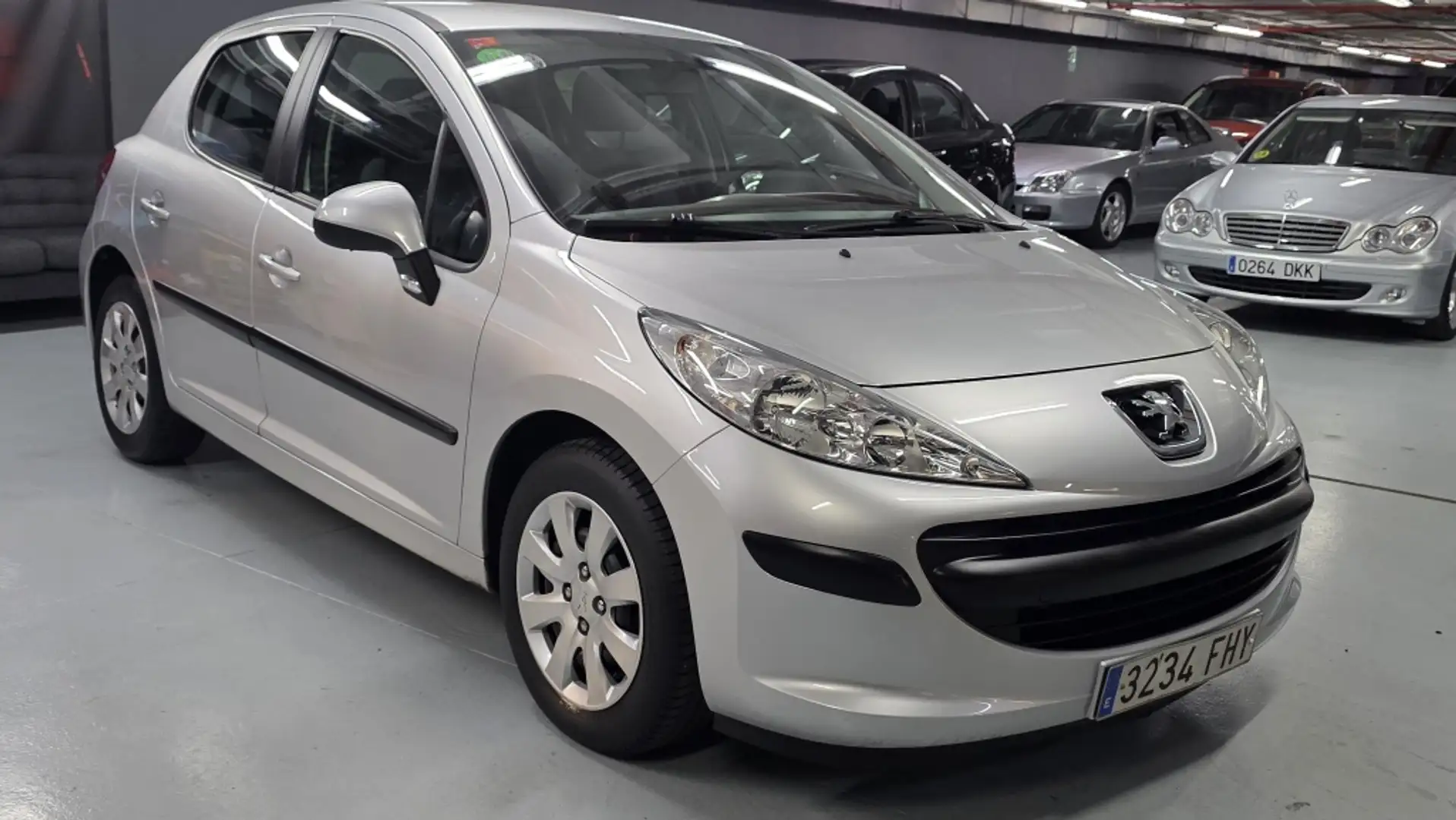 Peugeot 207 1.4i 16v X-Line - 2