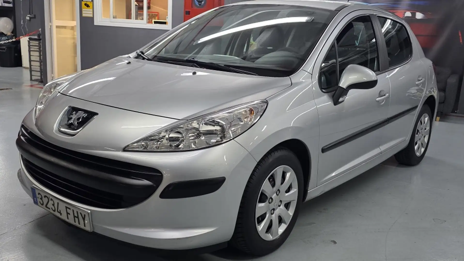 Peugeot 207 1.4i 16v X-Line - 1