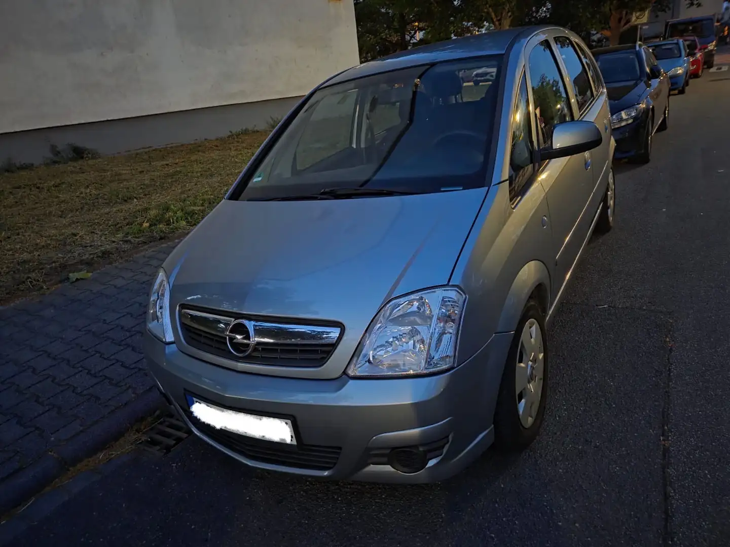Opel Meriva Edition Grau - 1