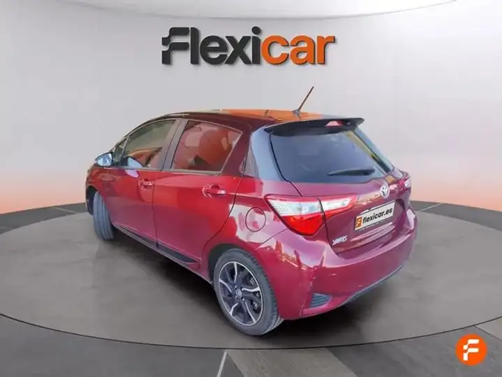 Toyota Yaris 2017, foto 2