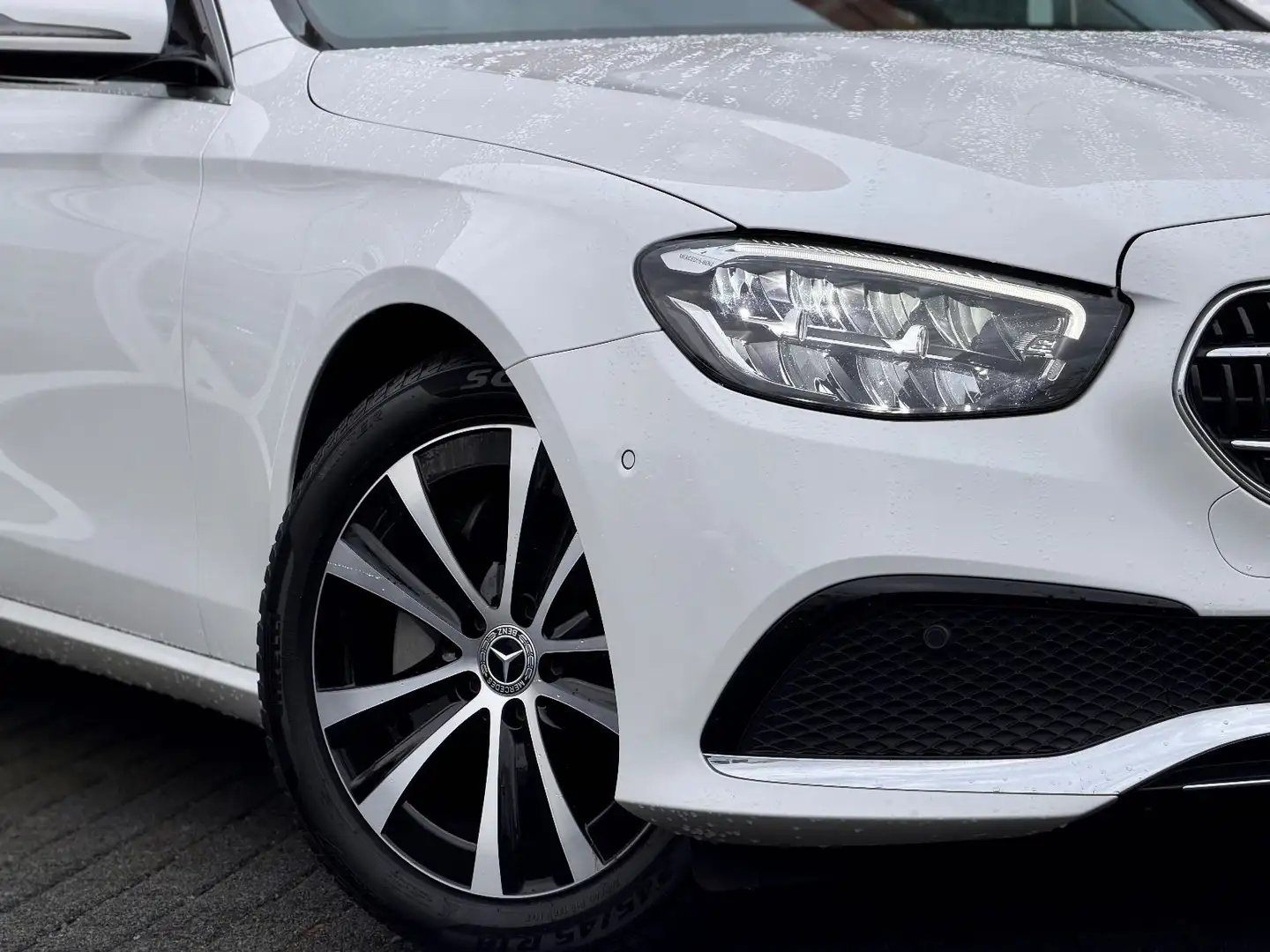 Mercedes-Benz E 300 E300e Burmester*Kamera*Ahk*LED*Temp*Shd*Pdc*Shz Weiß - 2