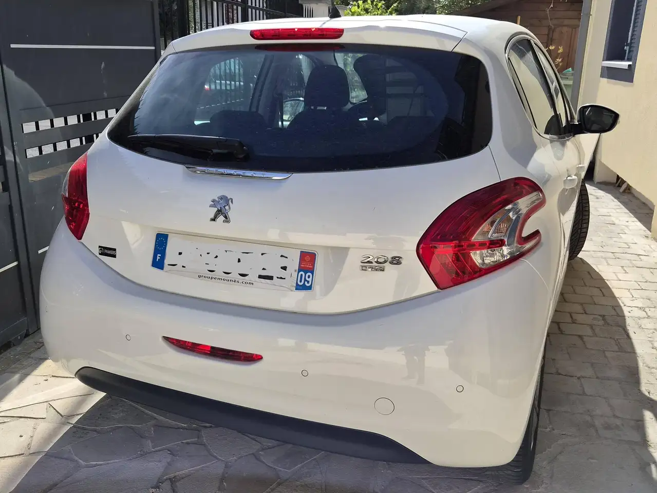 Peugeot 208 208 — photo 3
