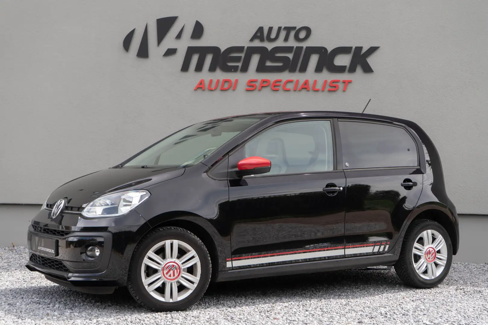 Volkswagen up! 1.0 BMT high up!/ Beats Audio Zwart - 2