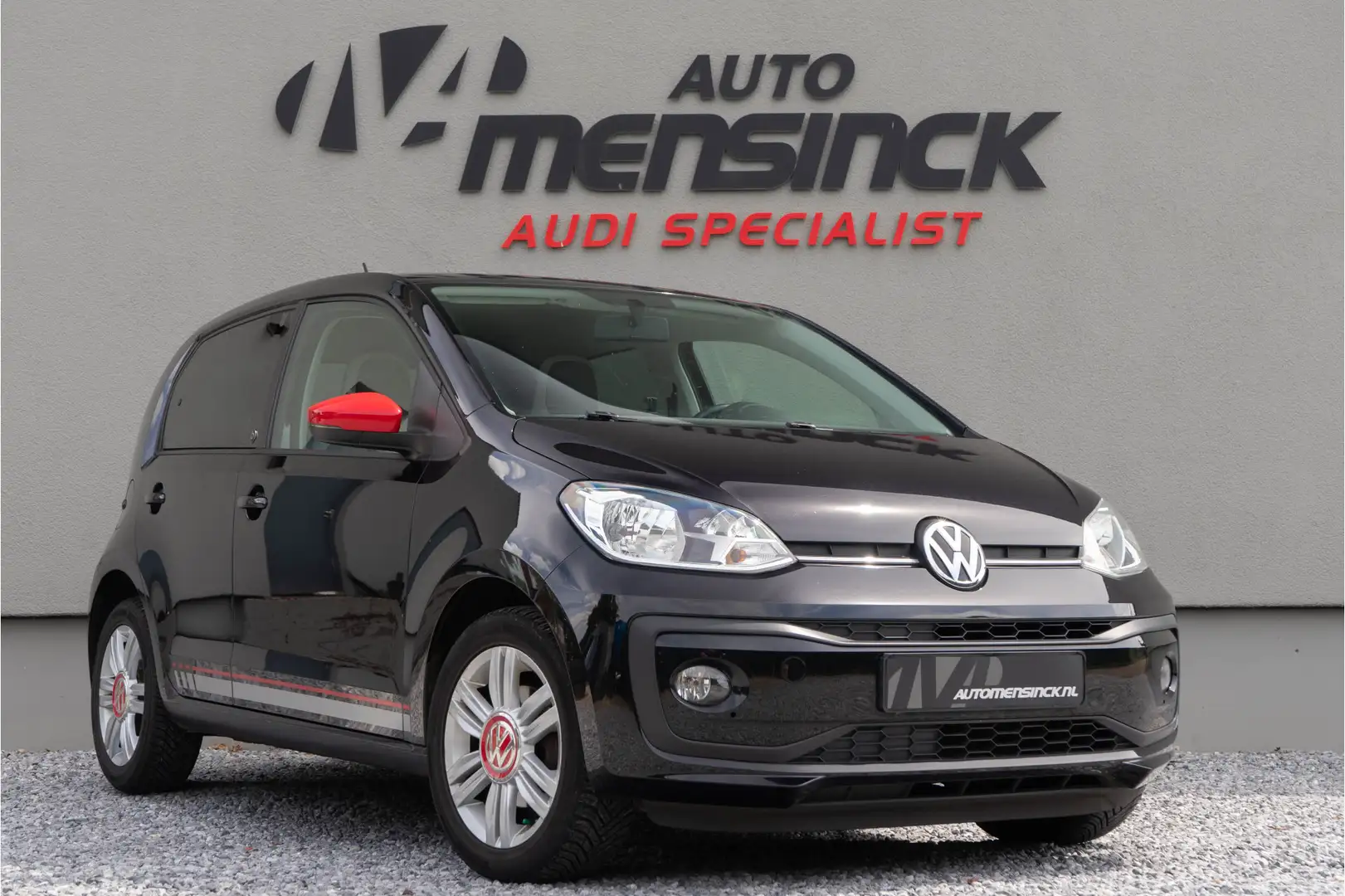 Volkswagen up! 1.0 BMT high up!/ Beats Audio Zwart - 1