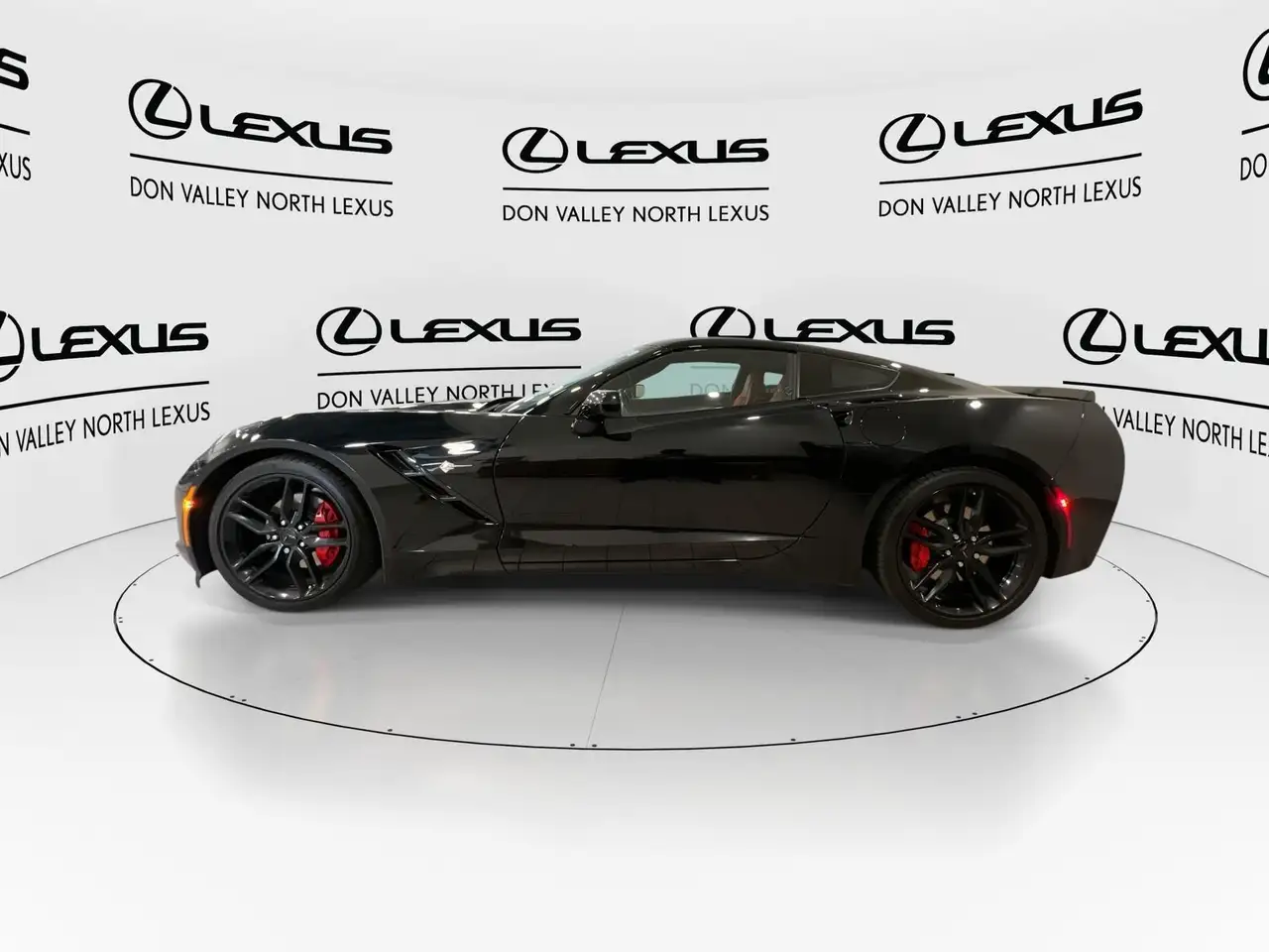 Chevrolet Corvette снимка Chevrolet Corvette