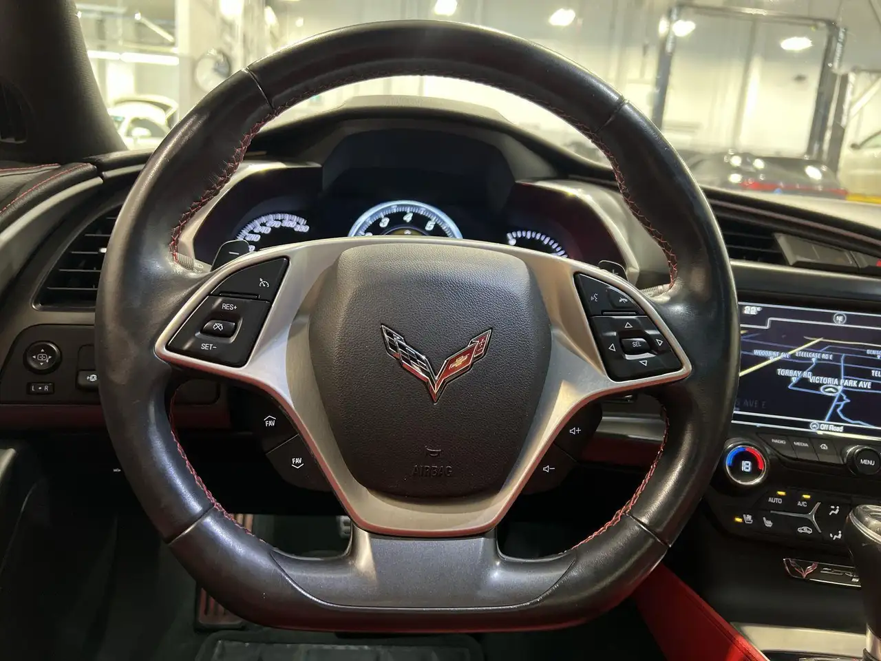 Chevrolet Corvette снимка Chevrolet Corvette