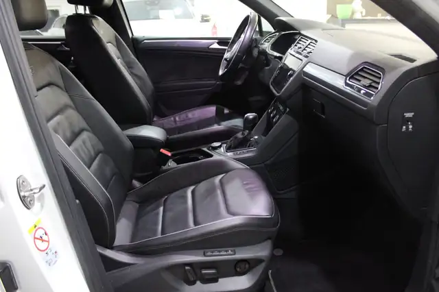 Volkswagen Tiguan Allspace view 14