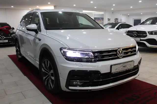 Volkswagen Tiguan Allspace view 10