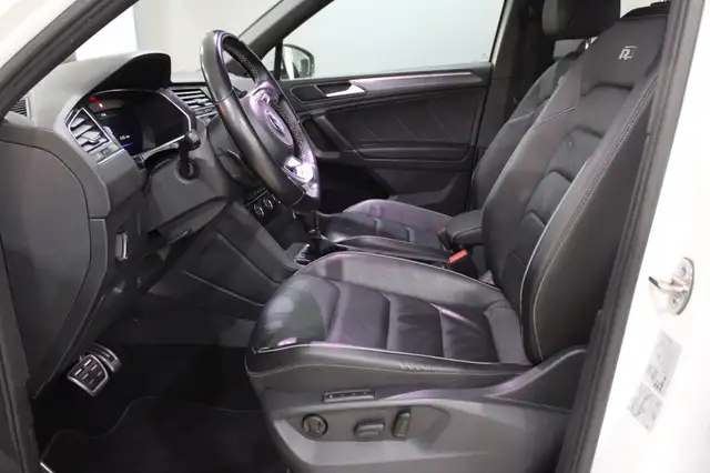 Volkswagen Tiguan Allspace view 12