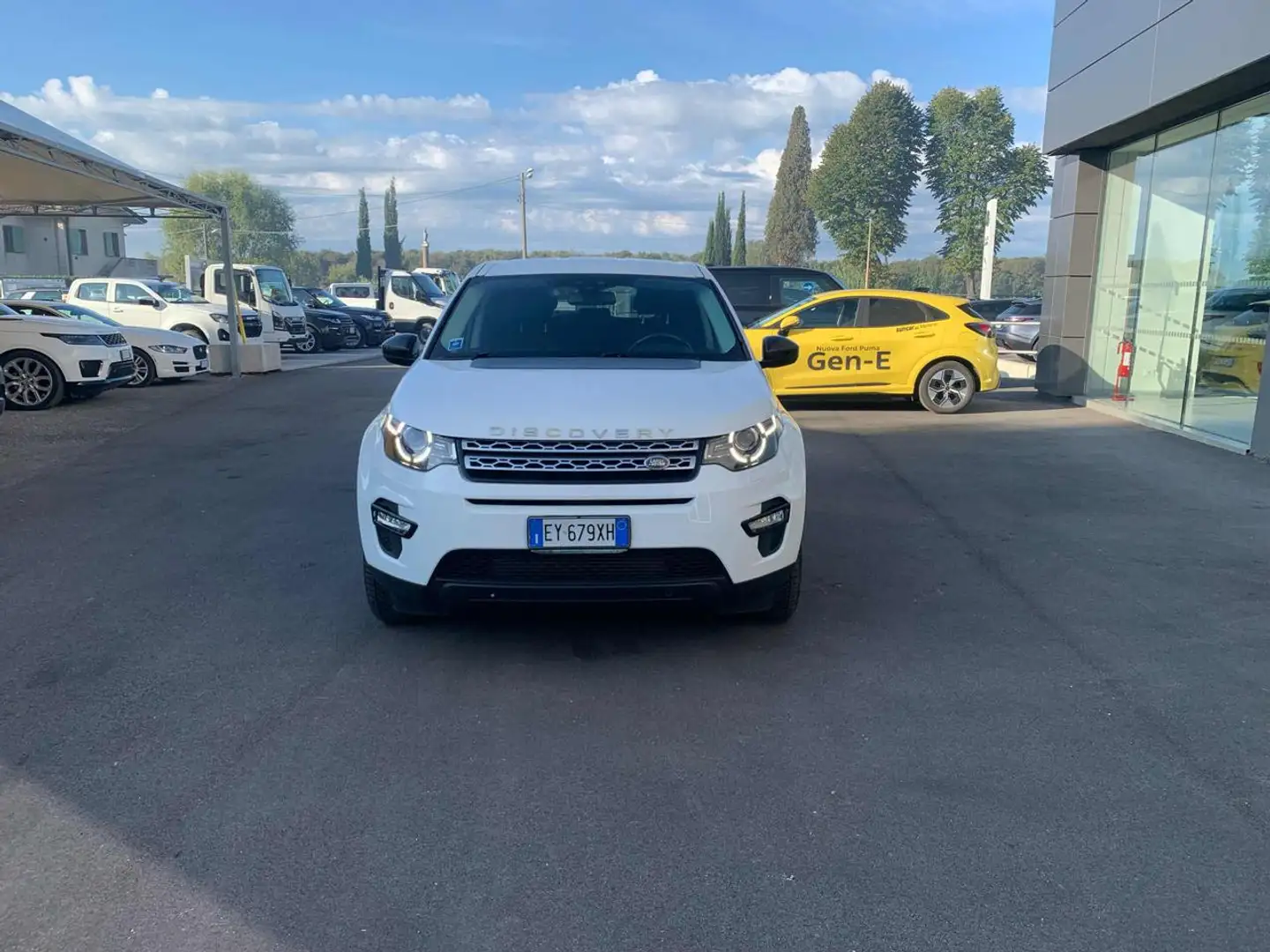 Land Rover Discovery Sport 2.2 SD4 SE Blanc - 2