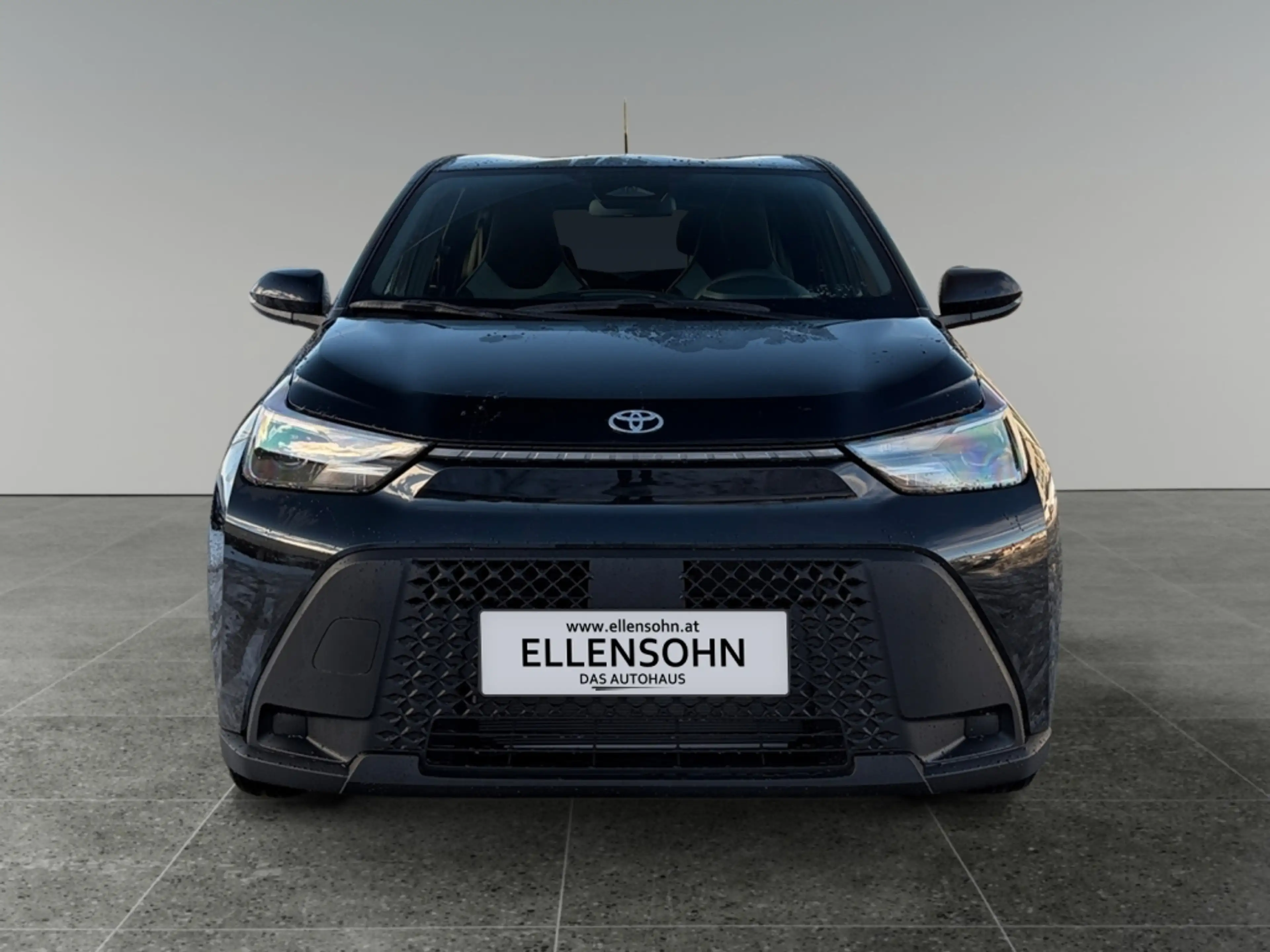 Toyota Aygo X AYGO X 1,5 l Active CVT — photo 8