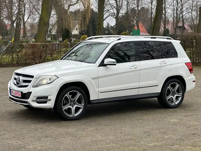 Mercedes-Benz GLK 350 d  *4-MATIC*DISTR*AHK*KAMERA*OFF-ROAD*