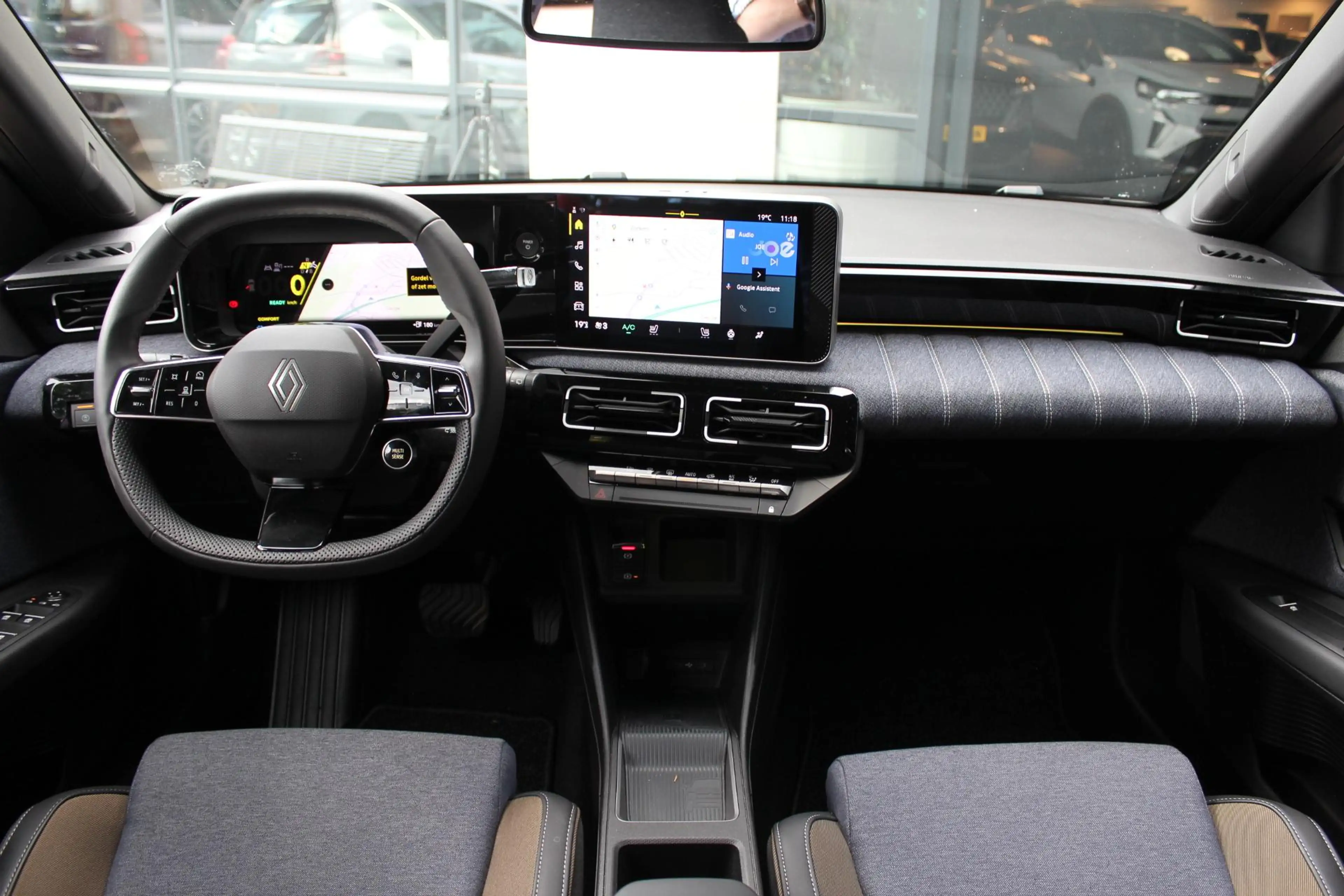 Renault R 5 Comfort Range Techno 52 kWh 150 pk — photo 12