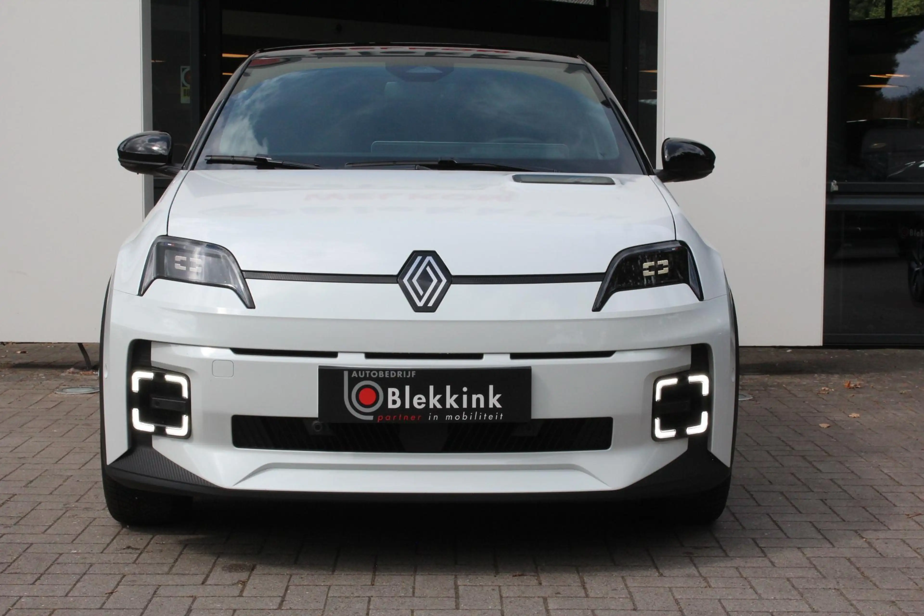 Renault R 5 Comfort Range Techno 52 kWh 150 pk — photo 7