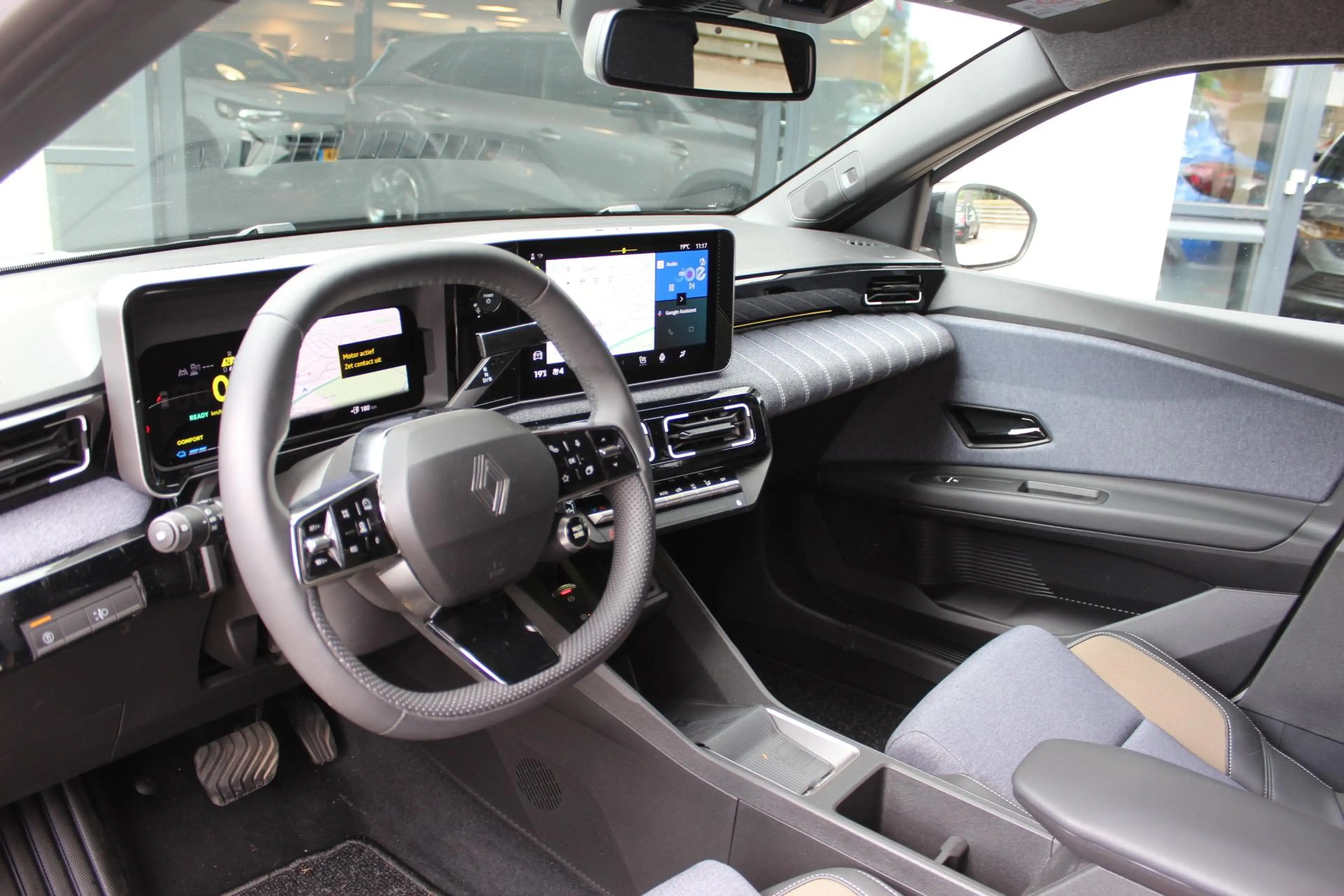 Renault R 5 Comfort Range Techno 52 kWh 150 pk — photo 4