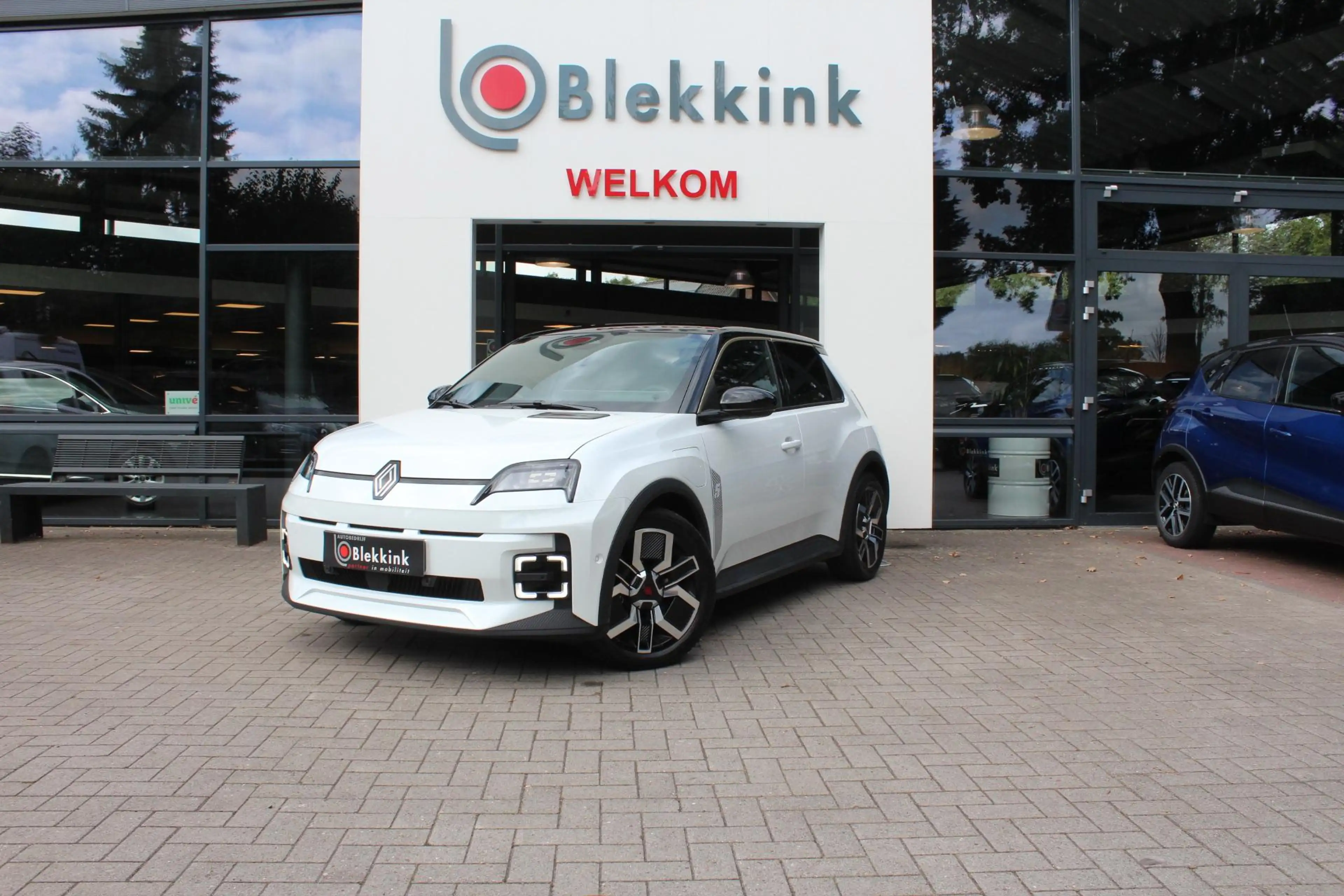 Renault R 5 Comfort Range Techno 52 kWh 150 pk — photo 2