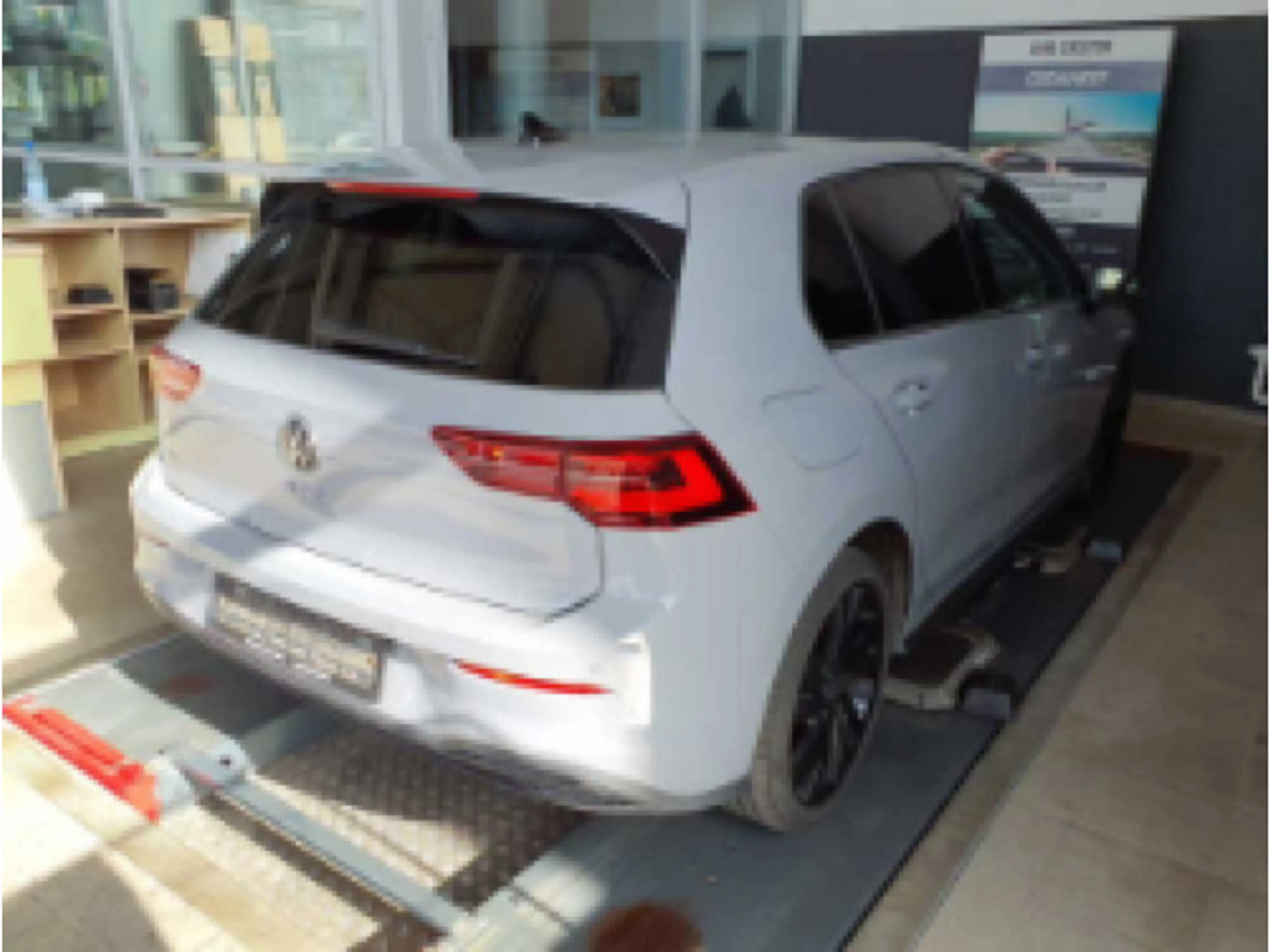 Volkswagen Golf GTE VIII nza GTE AHK Pano BlackStyle DCC Navi K — photo 3