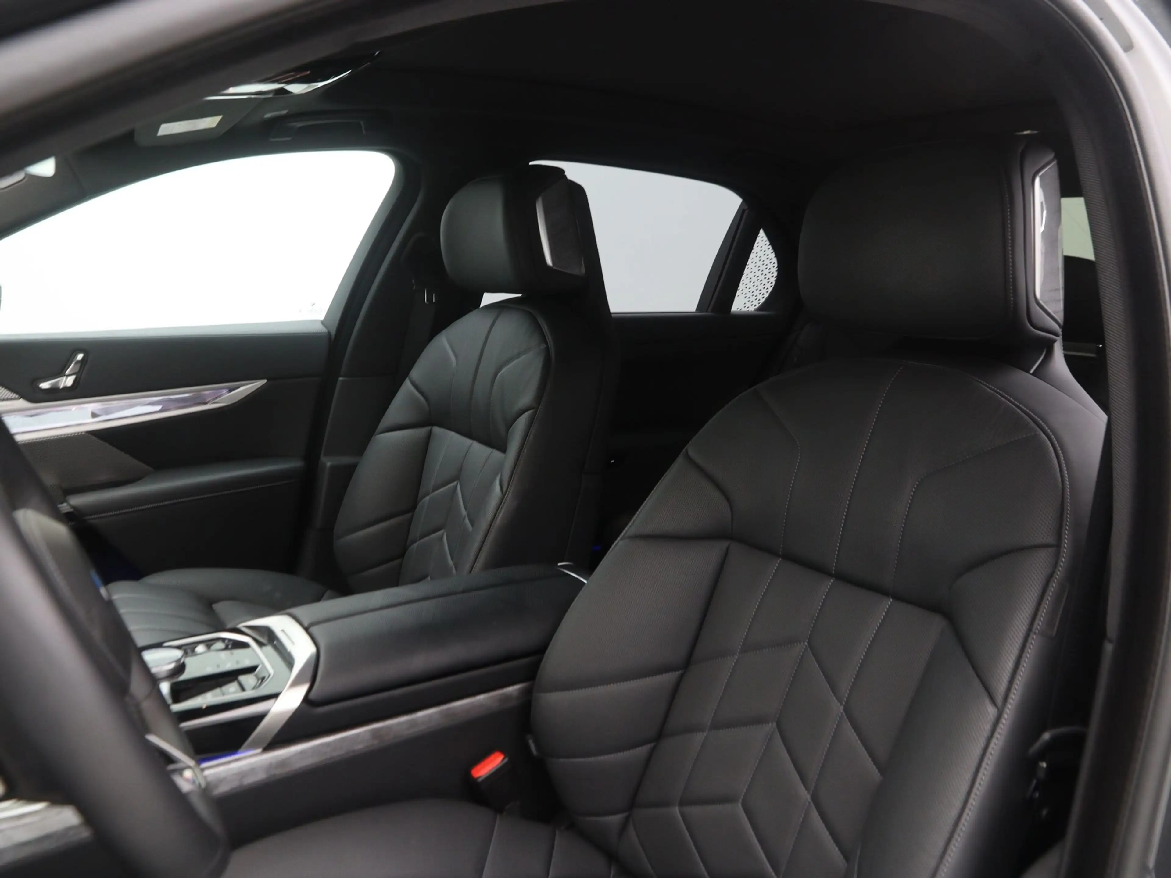 BMW i7 eDrive50 106 kWh — photo 5