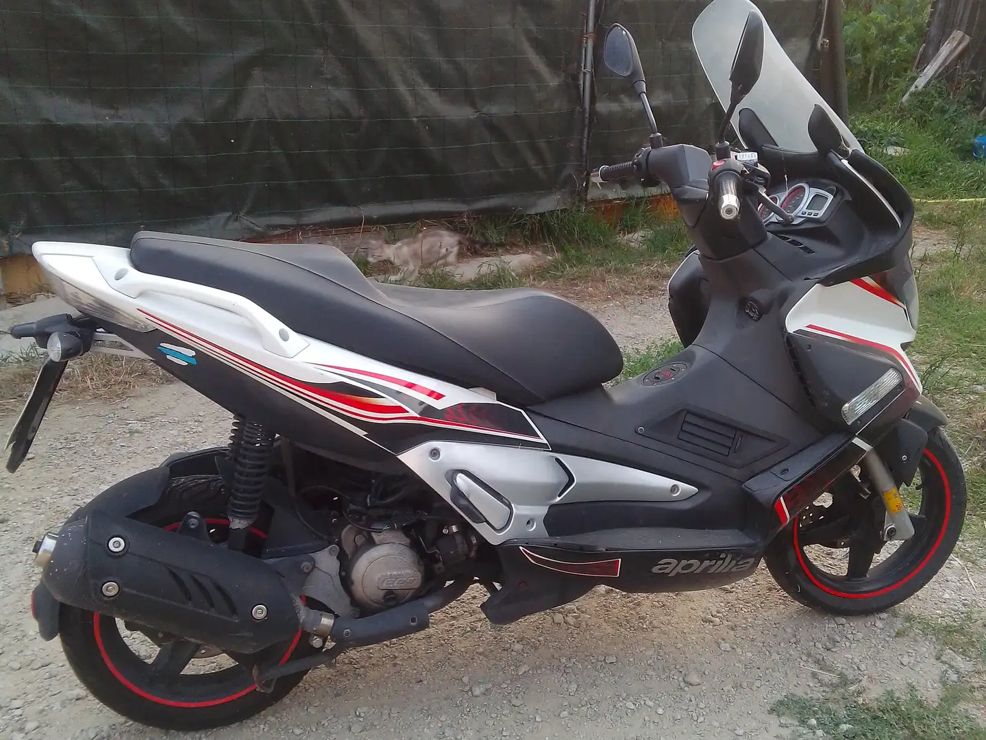 Aprilia SR Max 125 Blanco - 1