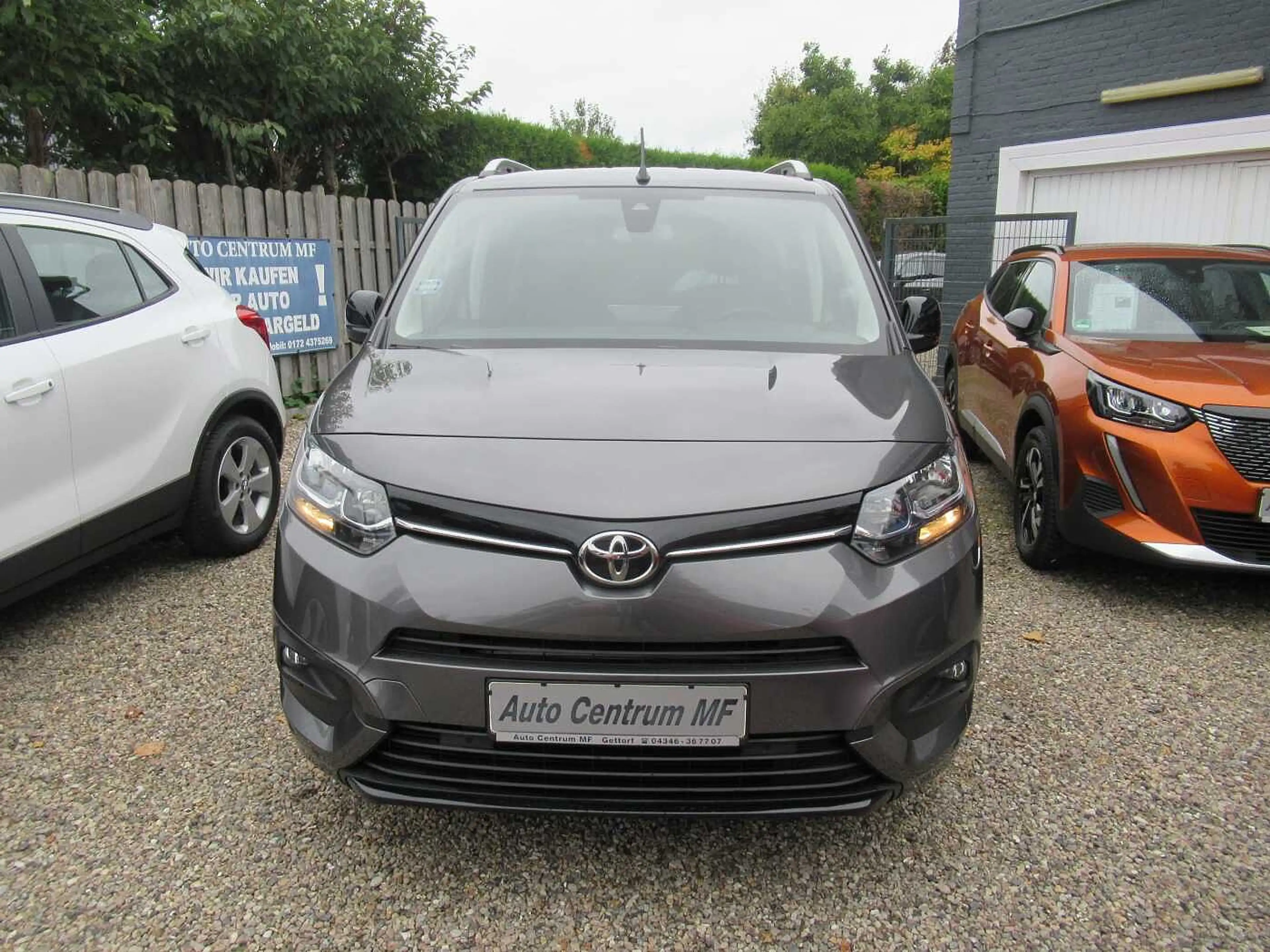 Toyota Proace City Verso 1.2 Turbo Team Deutschland — photo 2