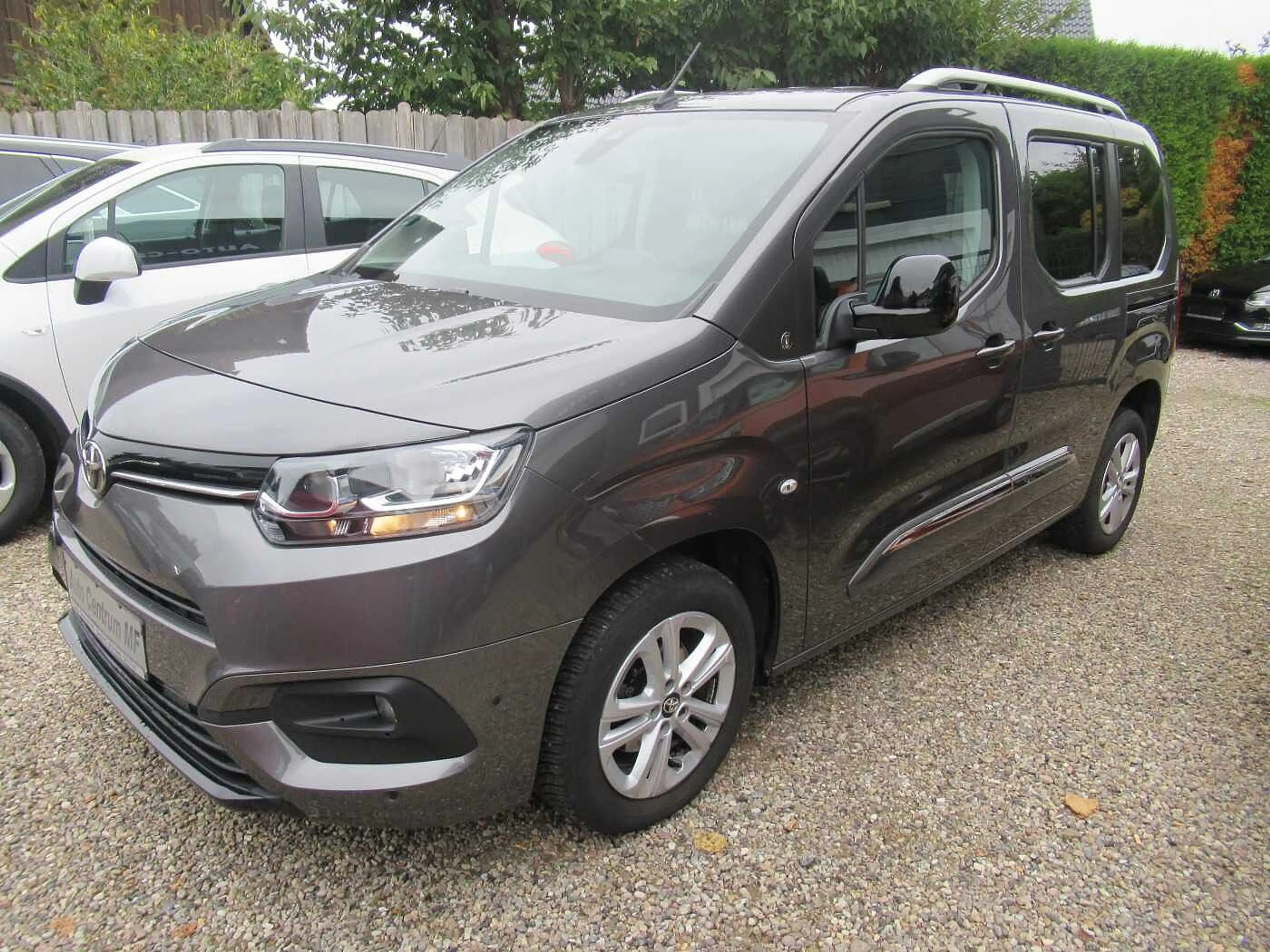 Toyota Proace City Verso 1.2 Turbo Team Deutschland