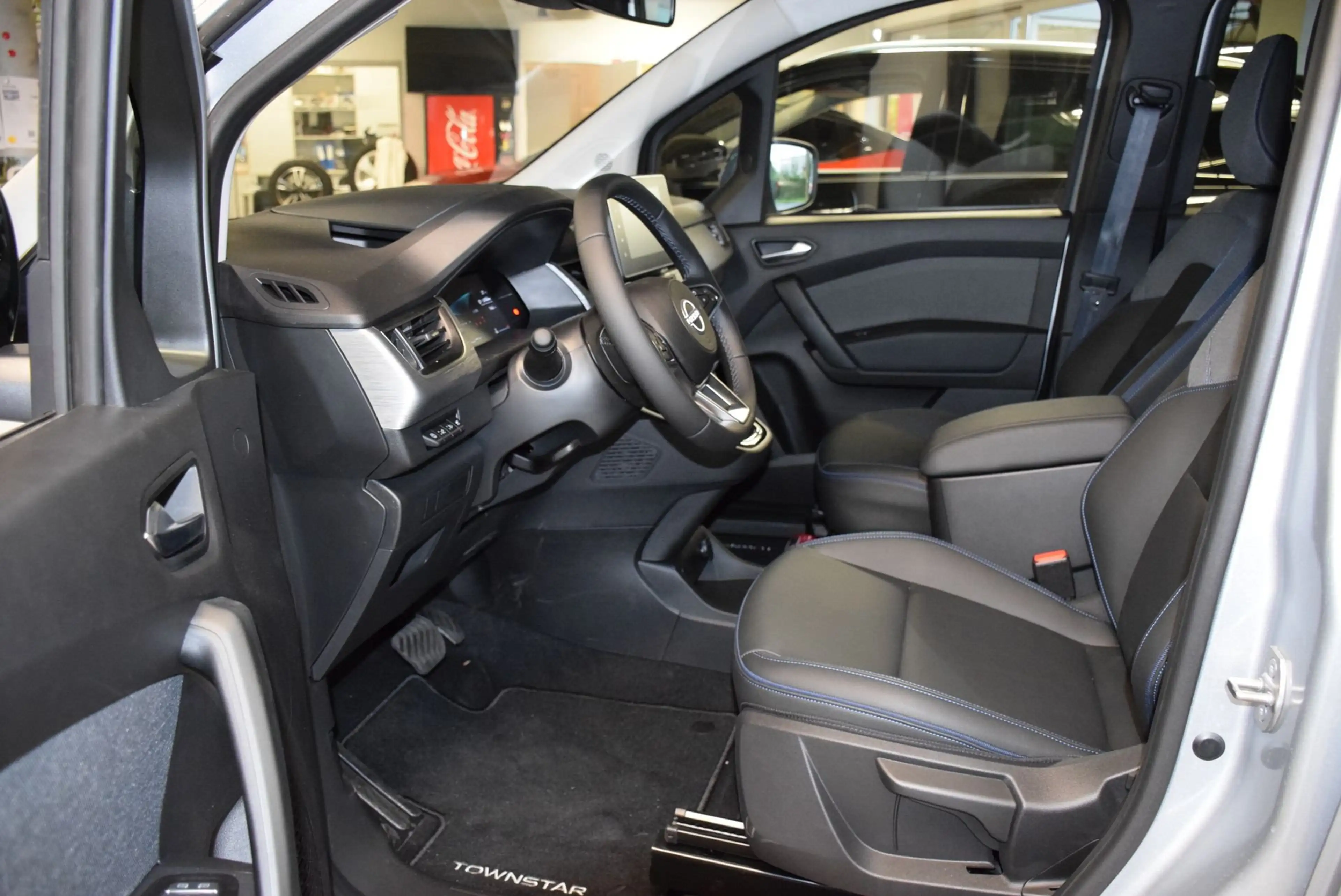 Nissan Townstar L2H1 DIG-T 130 AT N-Connecta — photo 15
