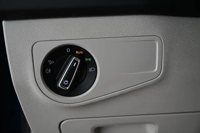 Volkswagen Tiguan view 28