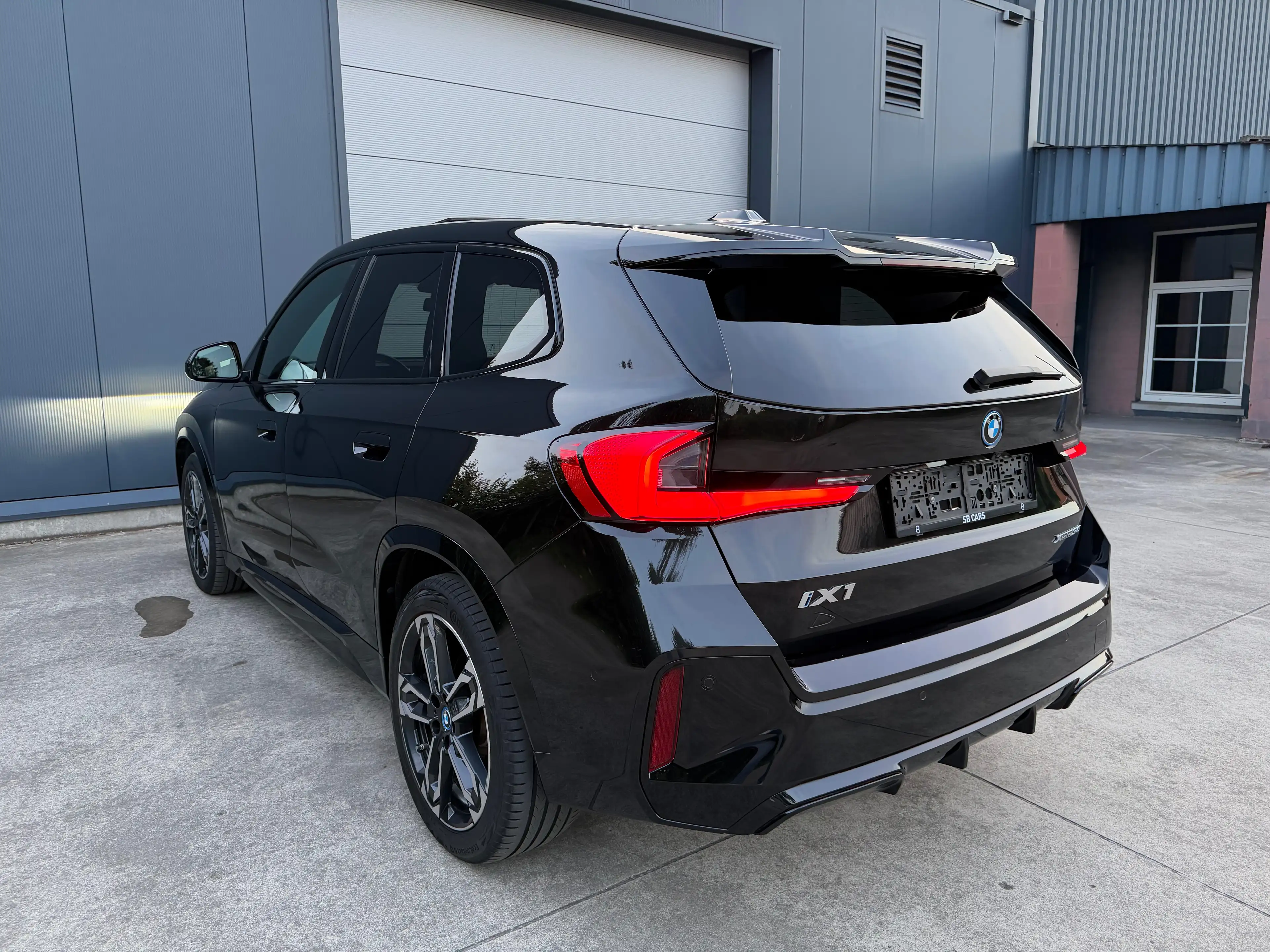 BMW iX1 iX1 66.5 kWh xDrive30