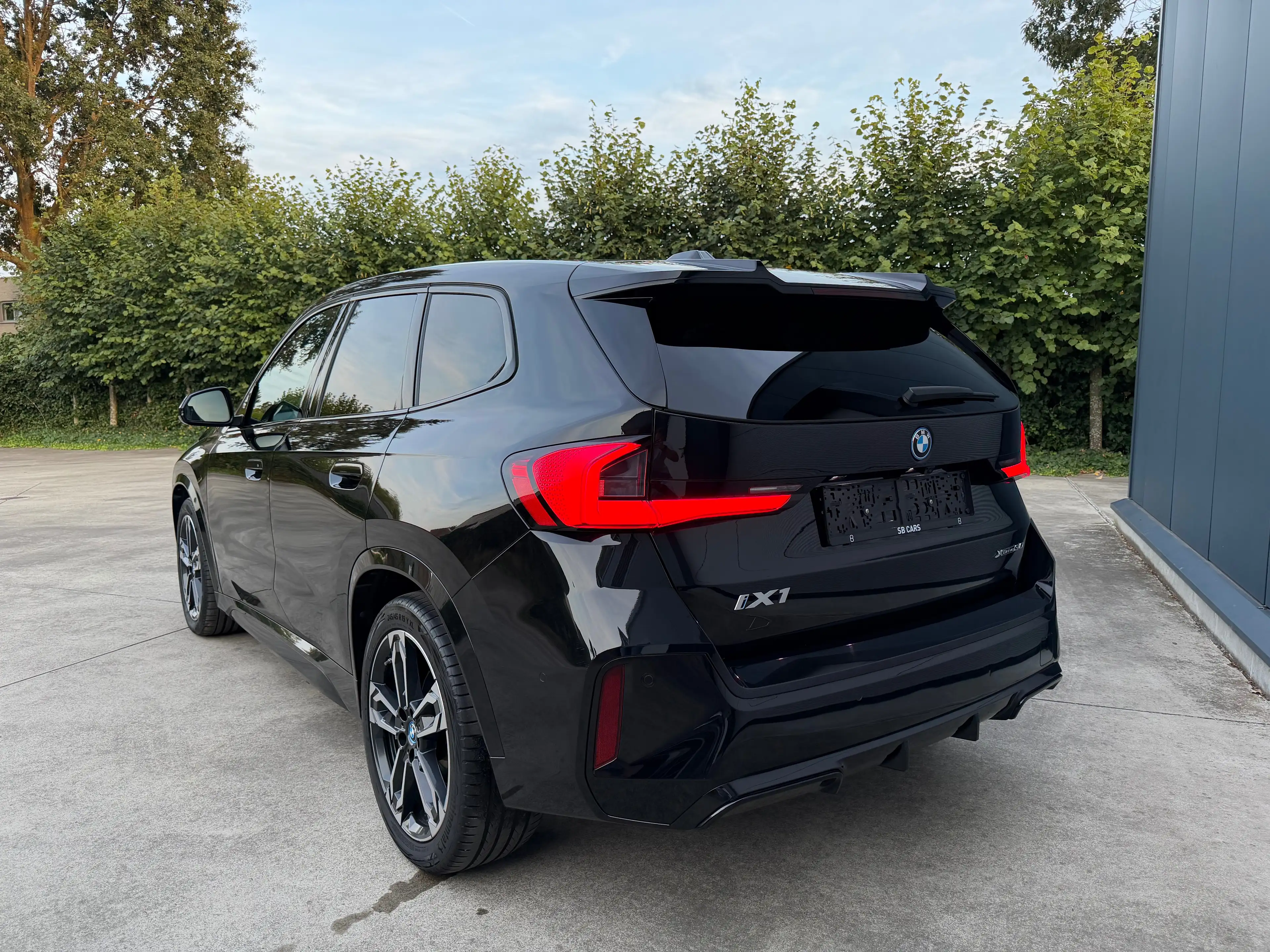BMW iX1 iX1 66.5 kWh xDrive30 — photo 8