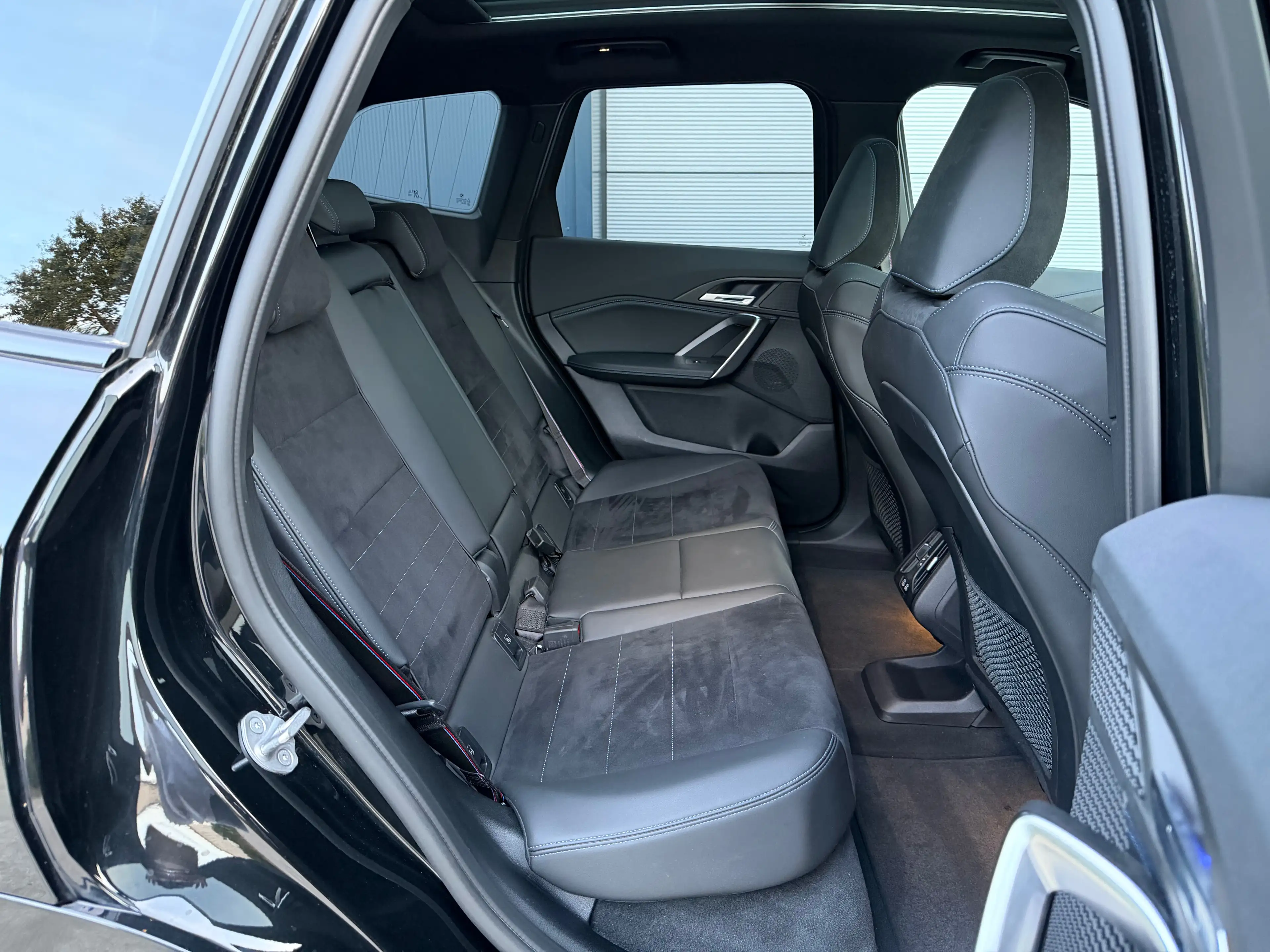 BMW iX1 iX1 66.5 kWh xDrive30 — photo 3