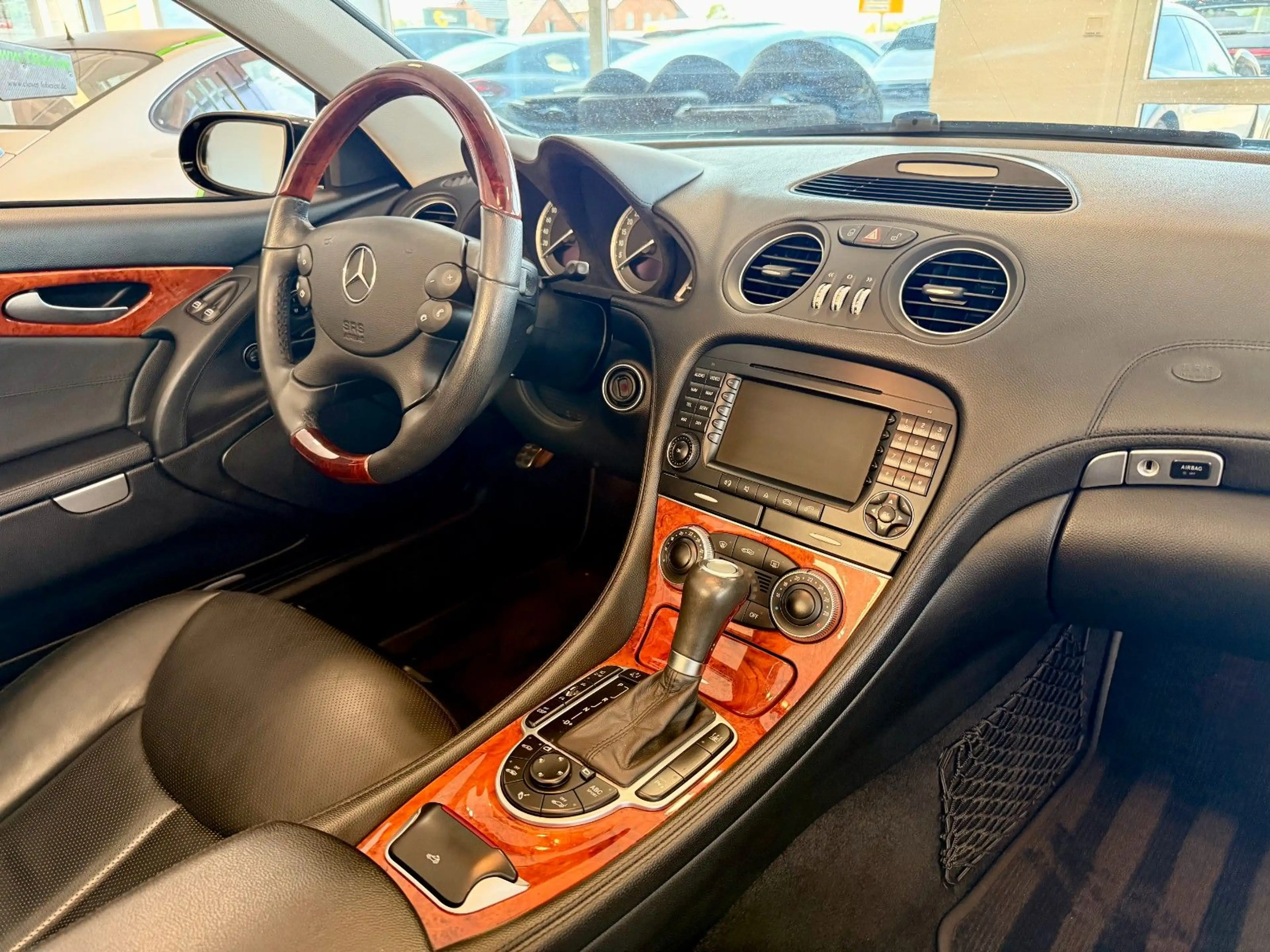 Mercedes-Benz SL 500 AMG 7G-Tronic BOSE / Panorama / Keyless — photo 12