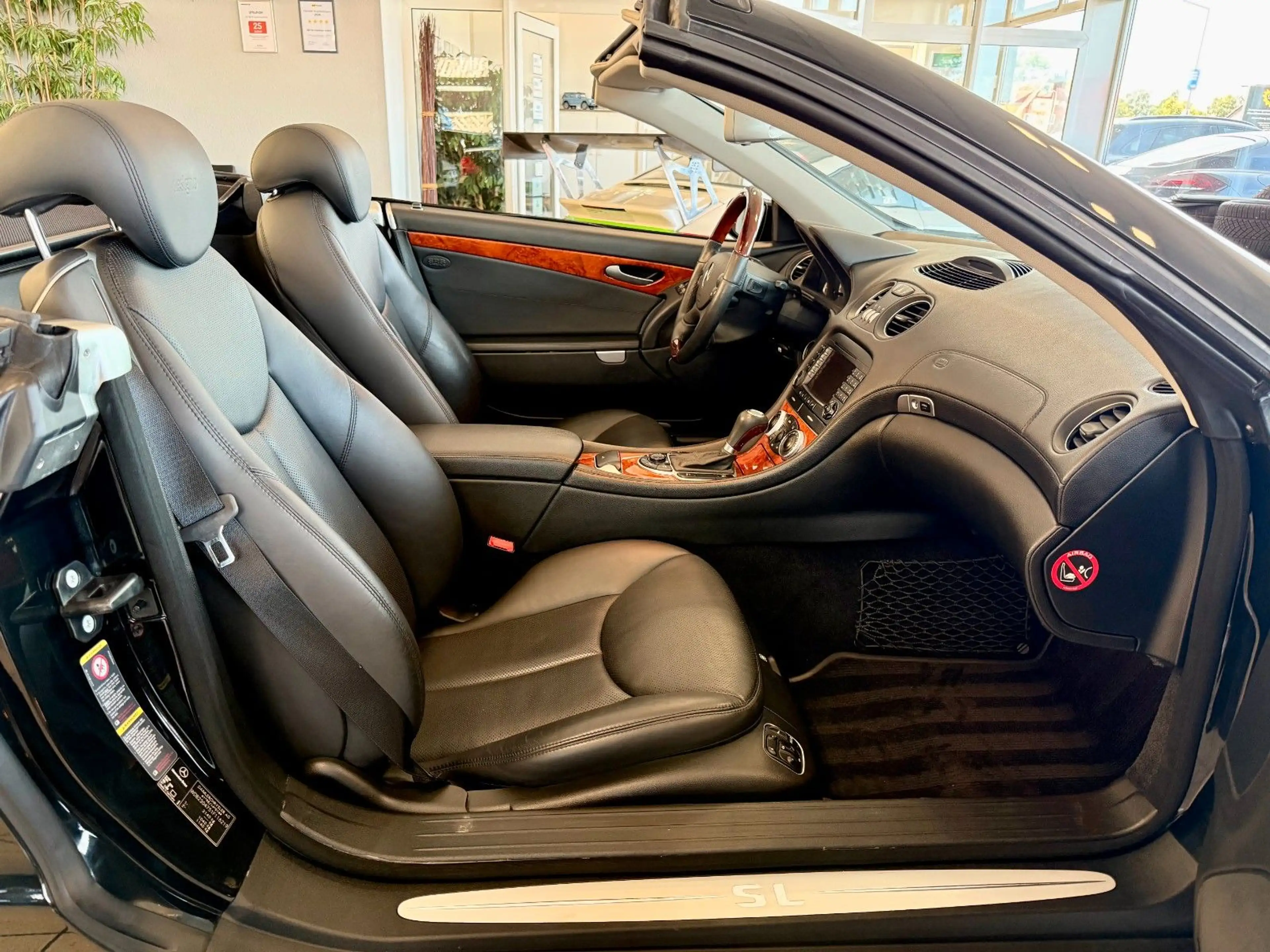 Mercedes-Benz SL 500 AMG 7G-Tronic BOSE / Panorama / Keyless — photo 11