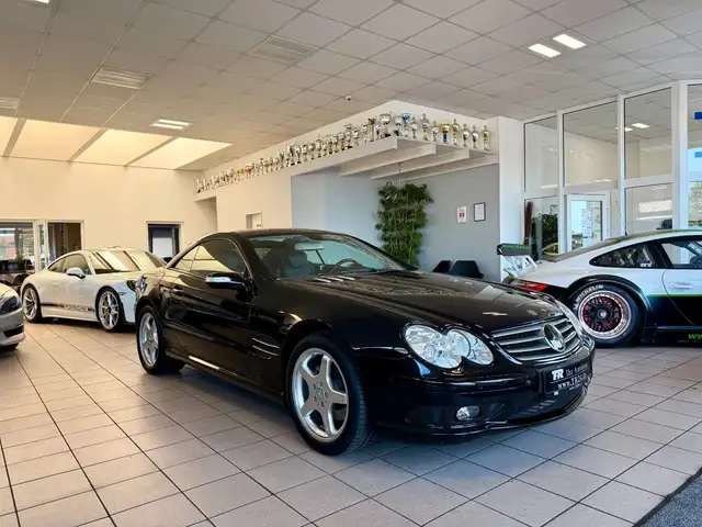 Mercedes-Benz SL view 2