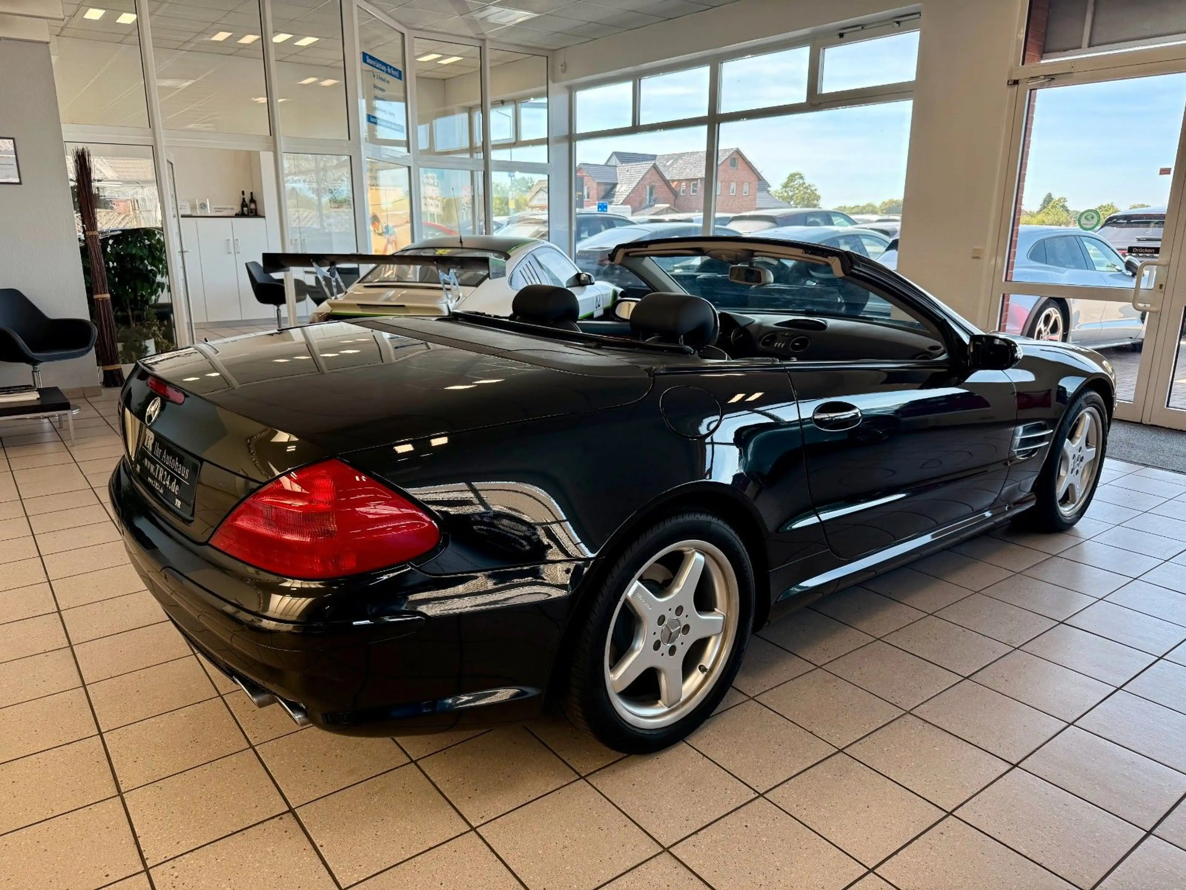 Mercedes-Benz SL 500 AMG 7G-Tronic BOSE / Panorama / Keyless — photo 7