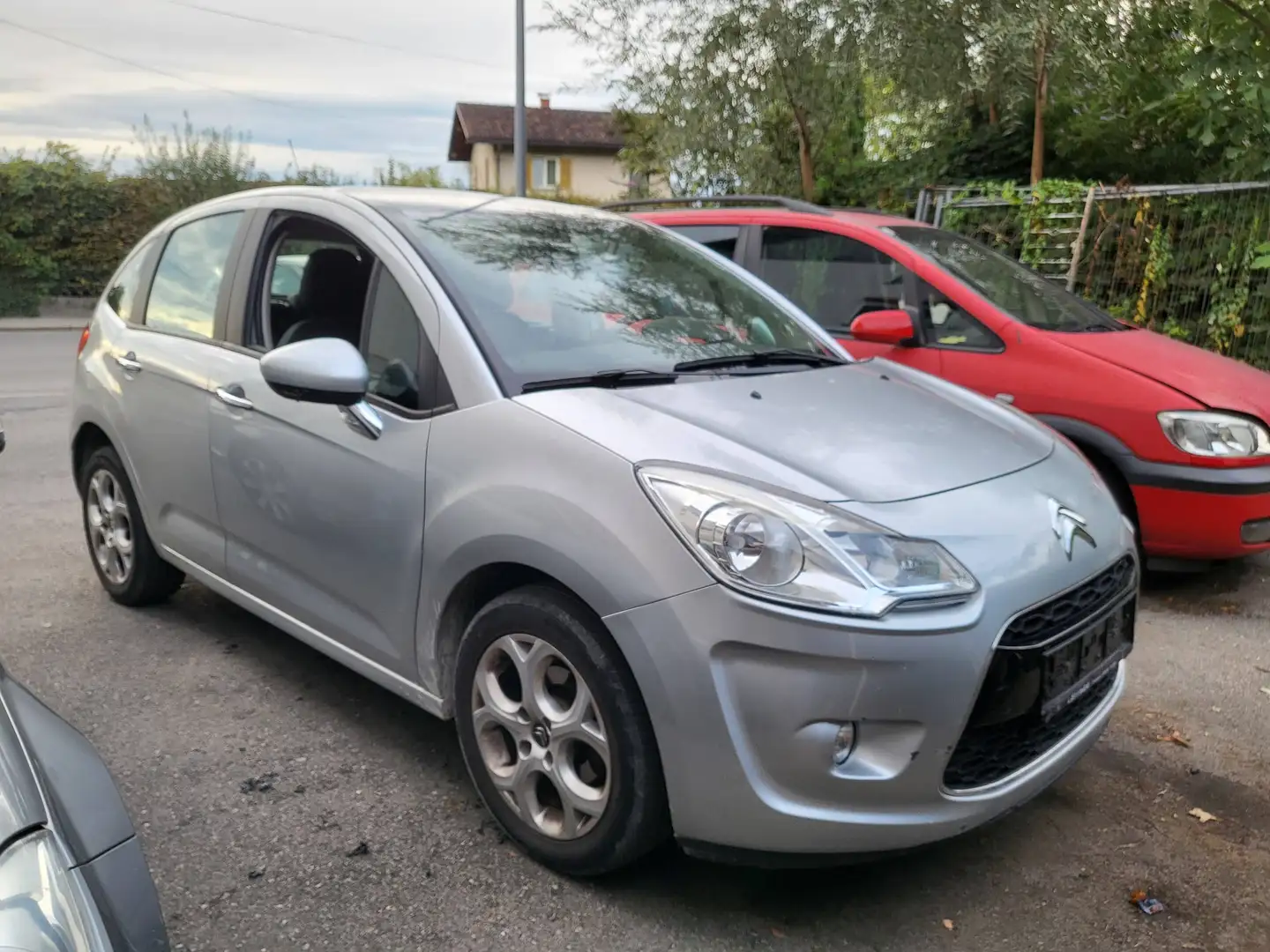 Citroen C3 C3 1,4 Selection Airdream Selection Airdream Silber - 2