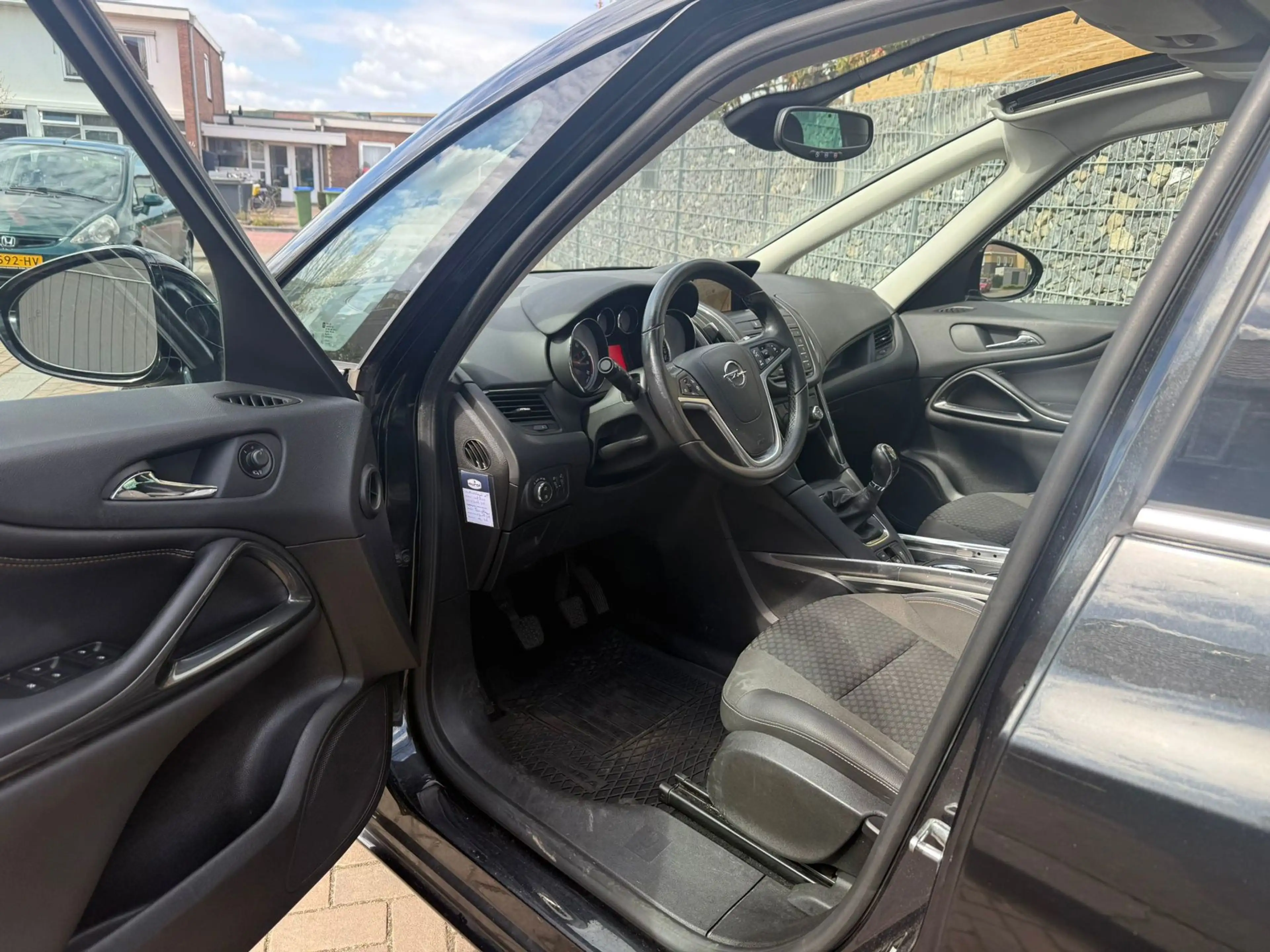 Opel Zafira Tourer 1.4 Innovation 7p. *PANODAK* — photo 15